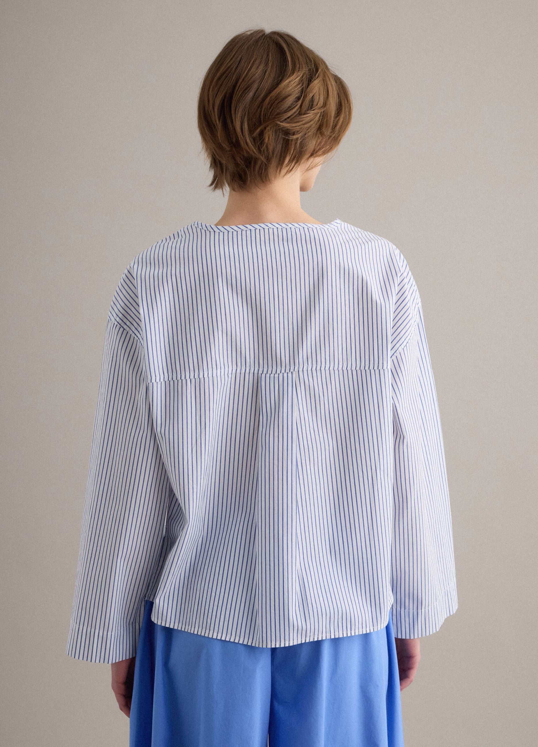 Multicolour striped pure cotton shirt regular fit with pocket