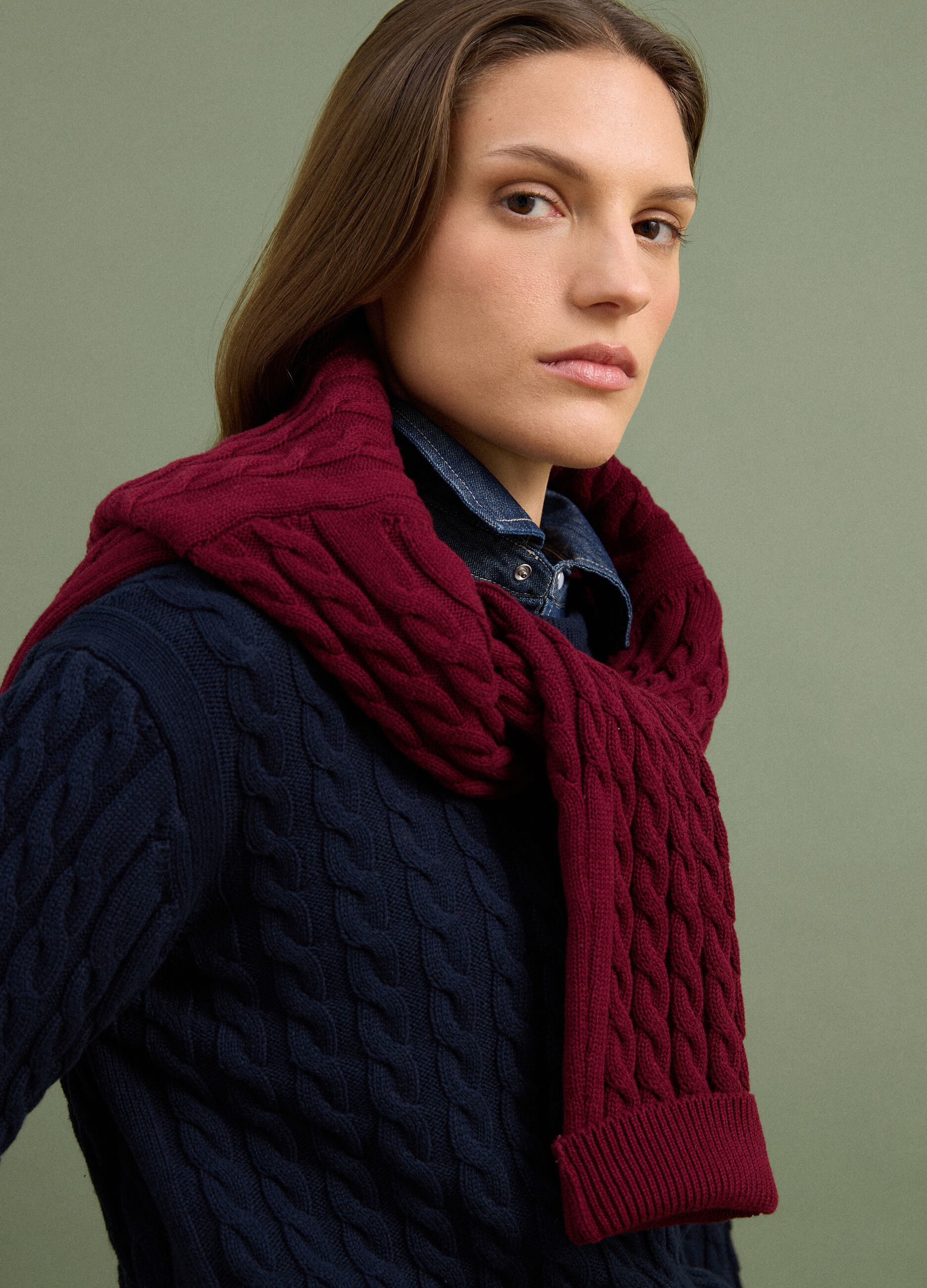 Blue pure cotton cable-knit crew-neck jumper, regular fit