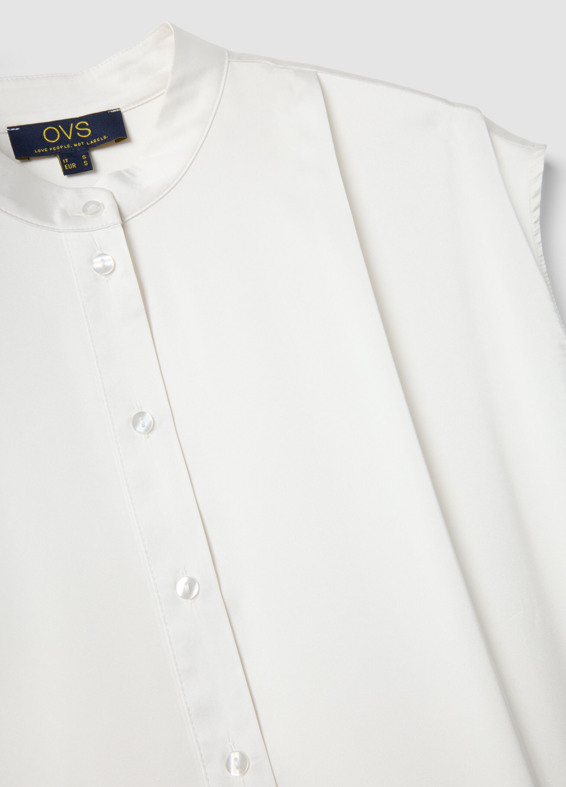 White short sleeve blouse regular fit with mandarin collar