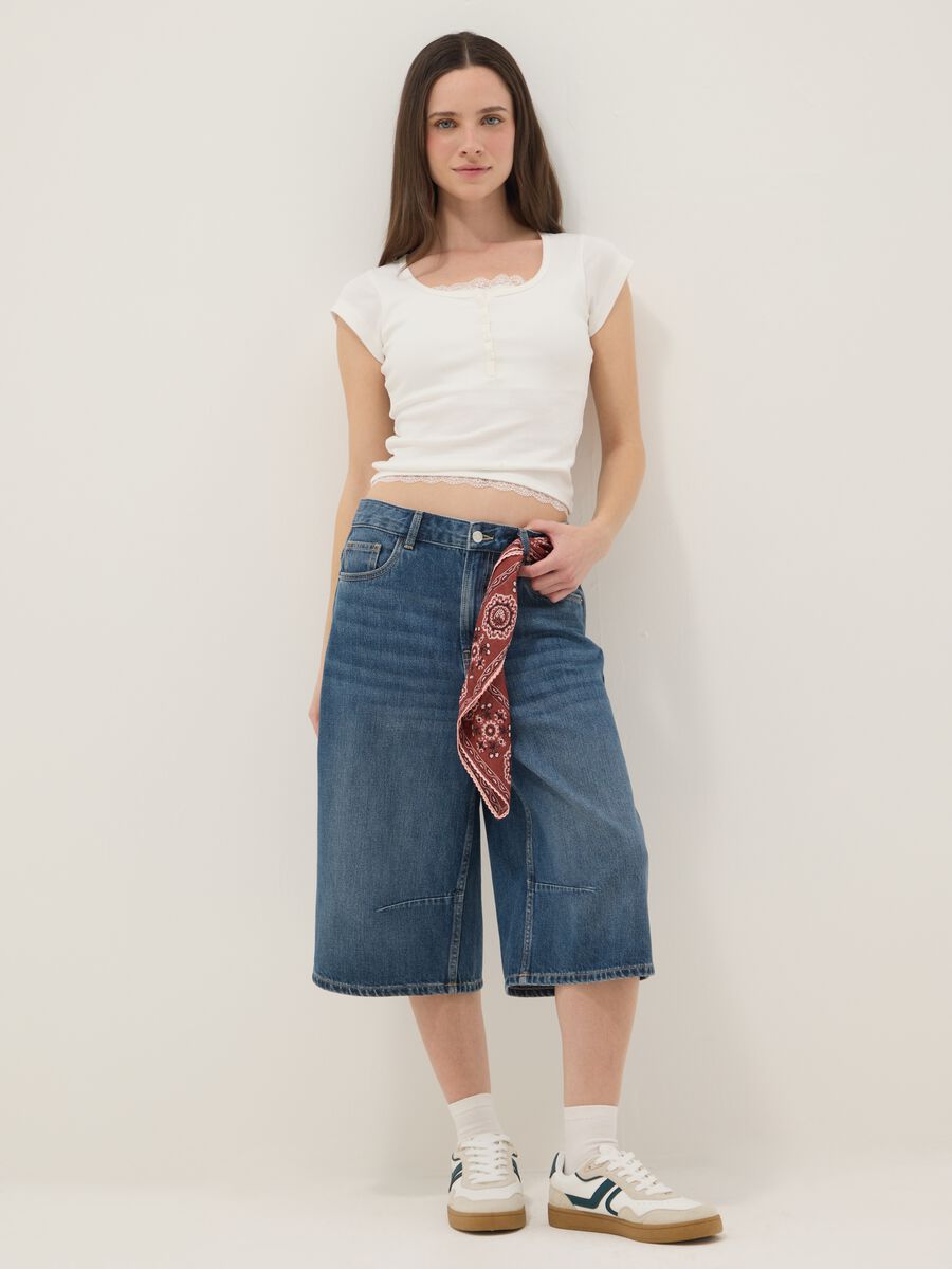 White cotton blend regular fit T-shirt with lace details_1