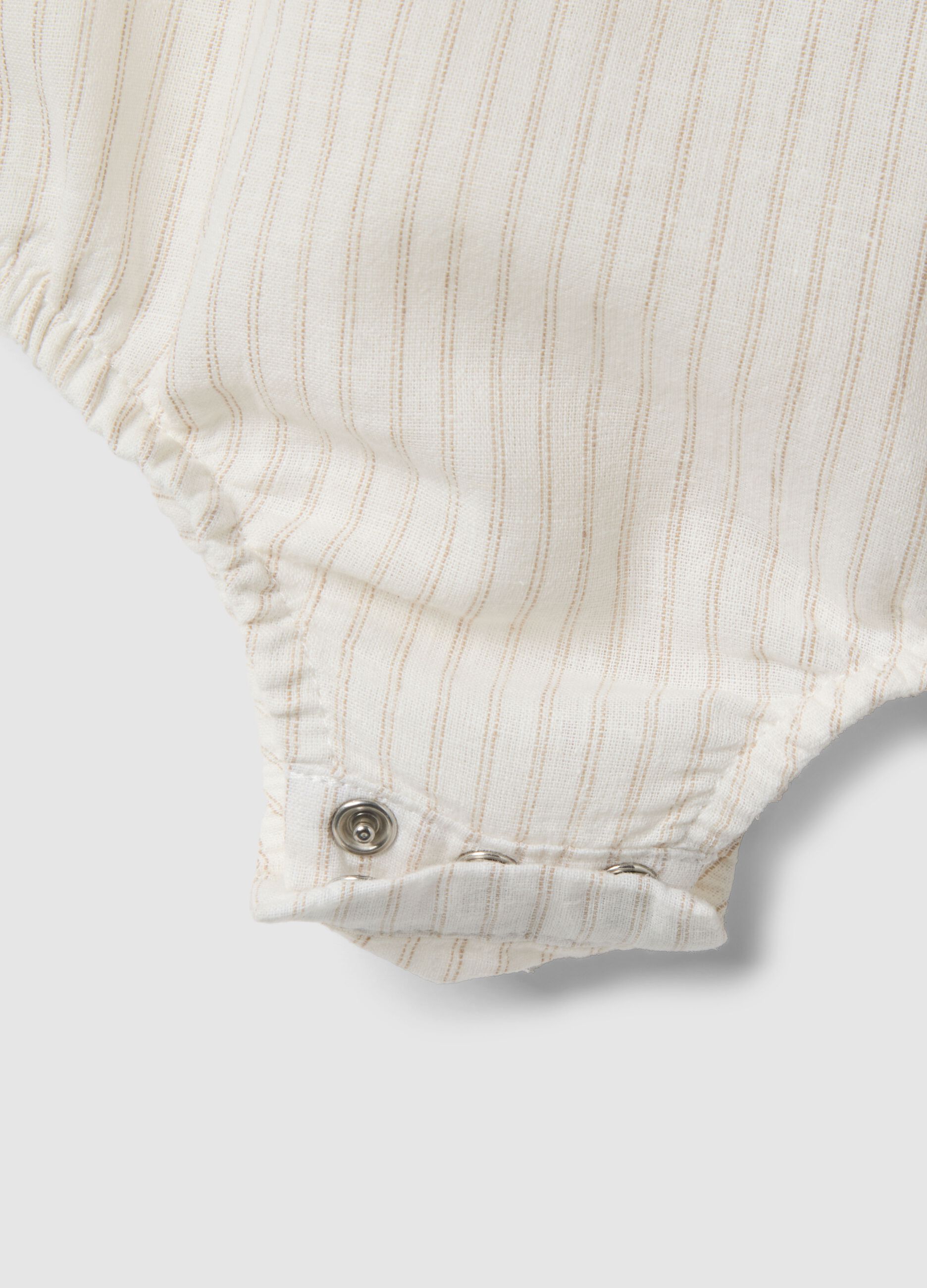 Beige body in linen and cotton blend