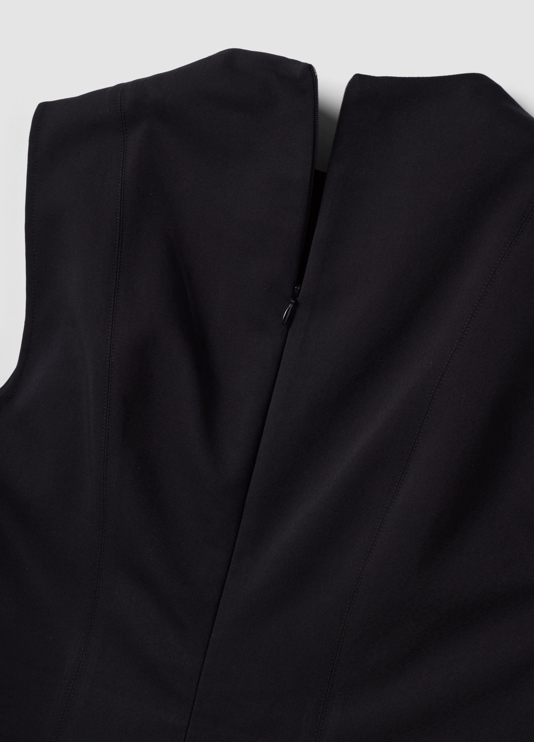 Black sleeveless fitted dress in stretch cotton with crew neck