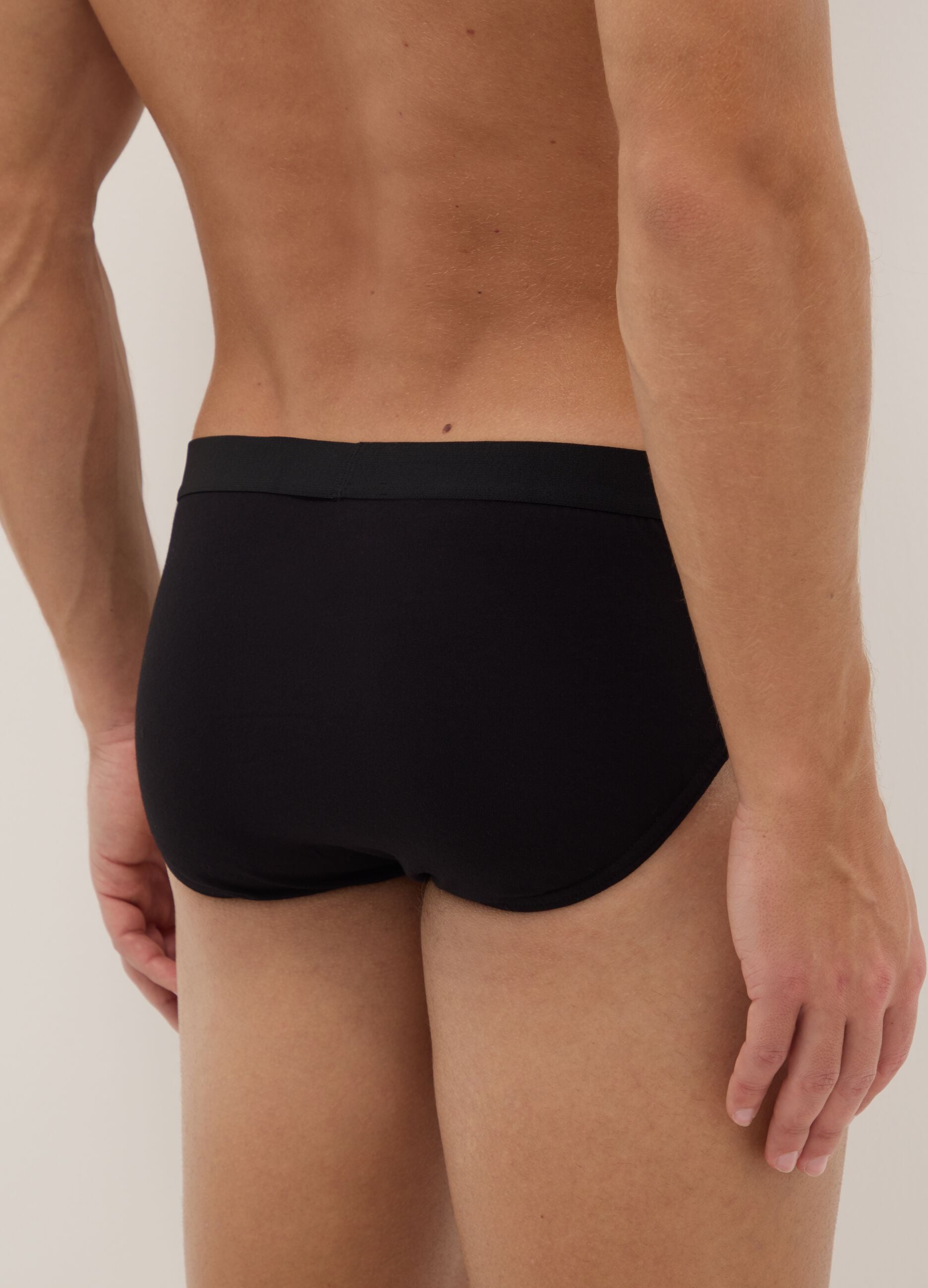 Multipack of black stretch cotton briefs with a snug fit