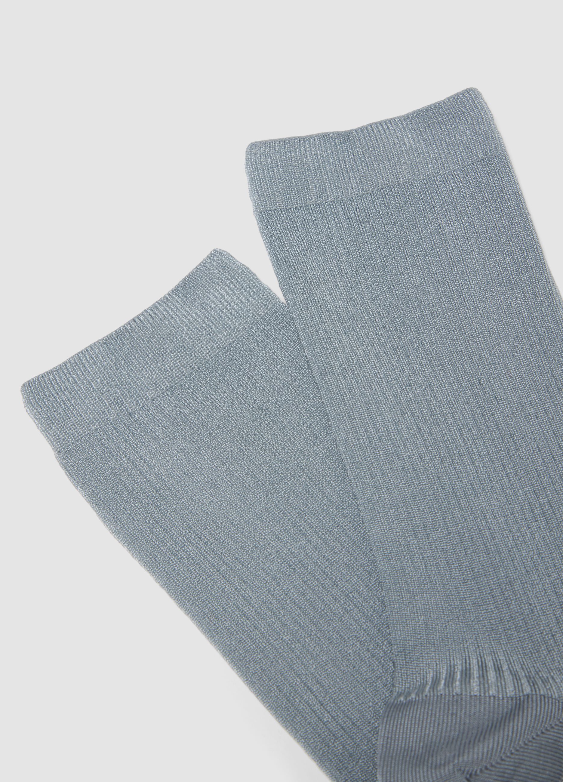 Calzini lunghi azzurri in viscosa elasticizzato