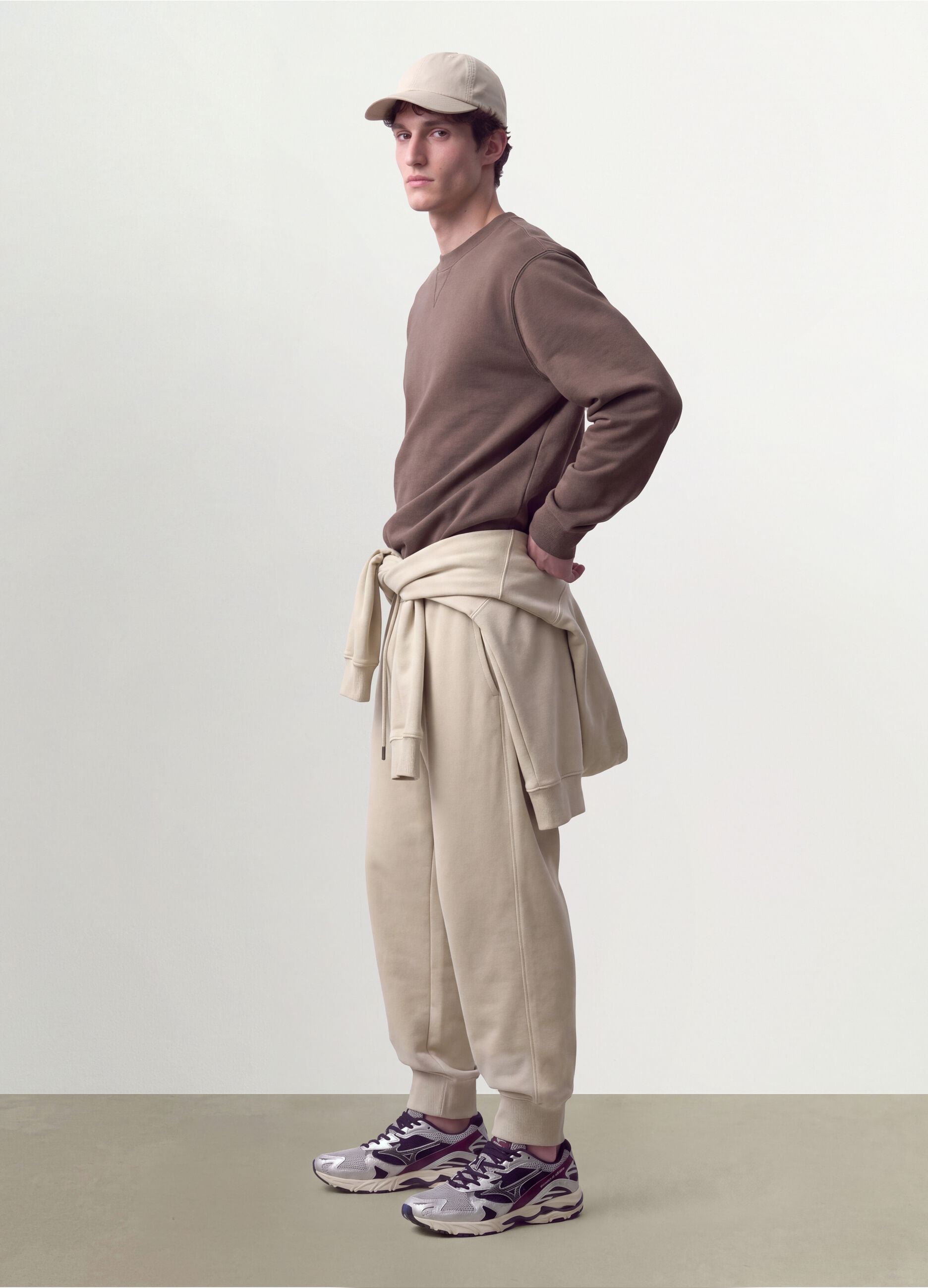 Jogger beige in misto cotone con fondo a polsino e coulisse