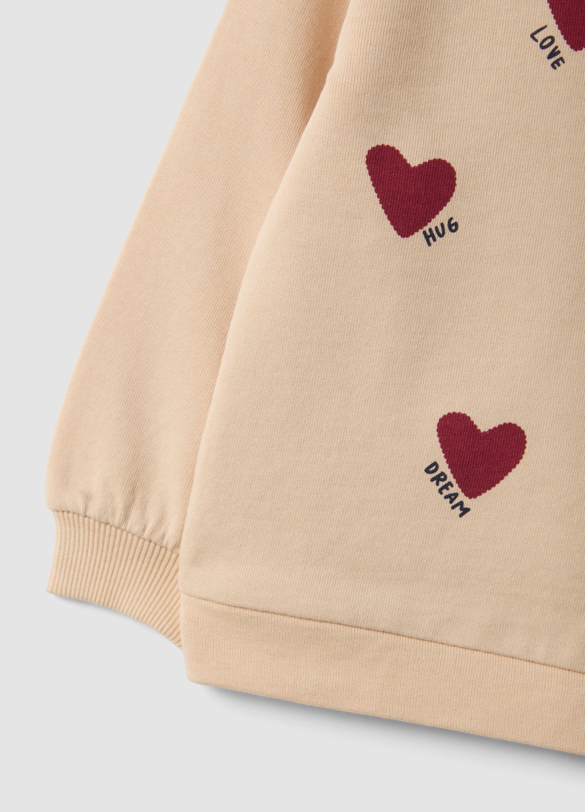 Beige pure cotton crew-neck sweatshirt with heart print for baby girl