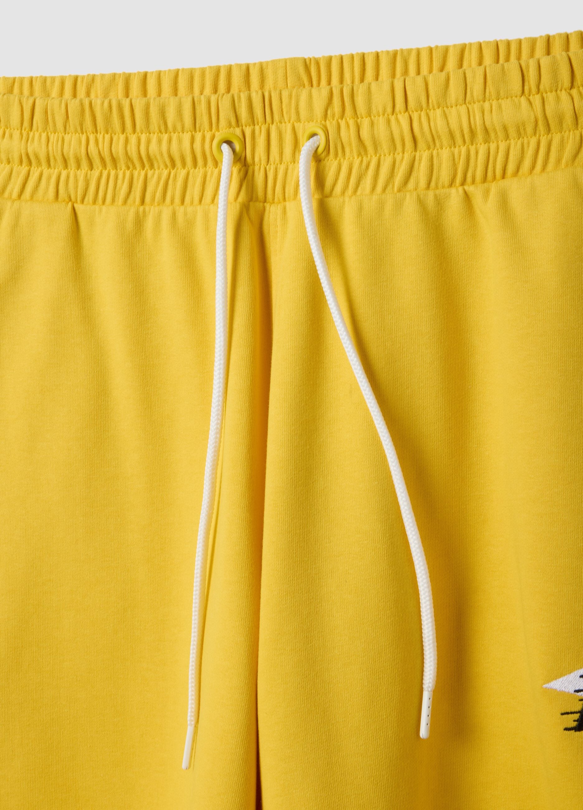 Yellow cotton-blend sports shorts with Lakers logo