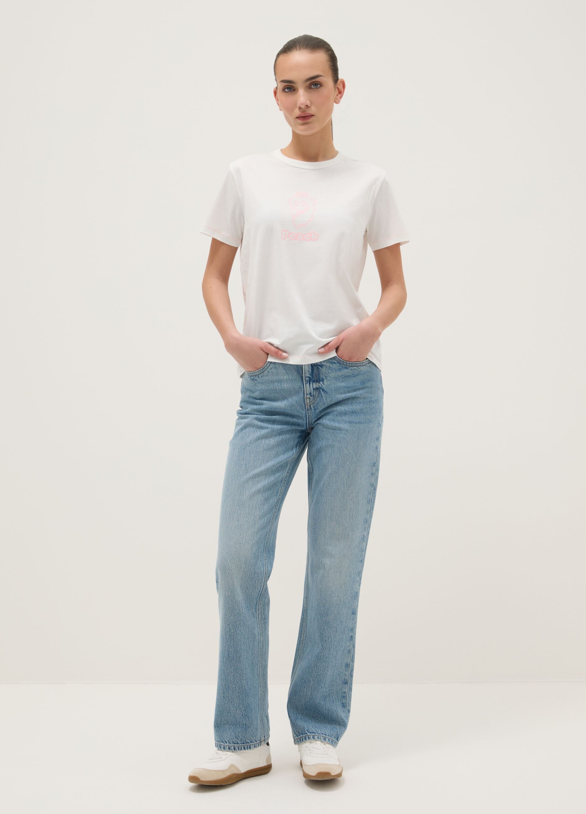 White pure cotton regular fit t-shirt with print
