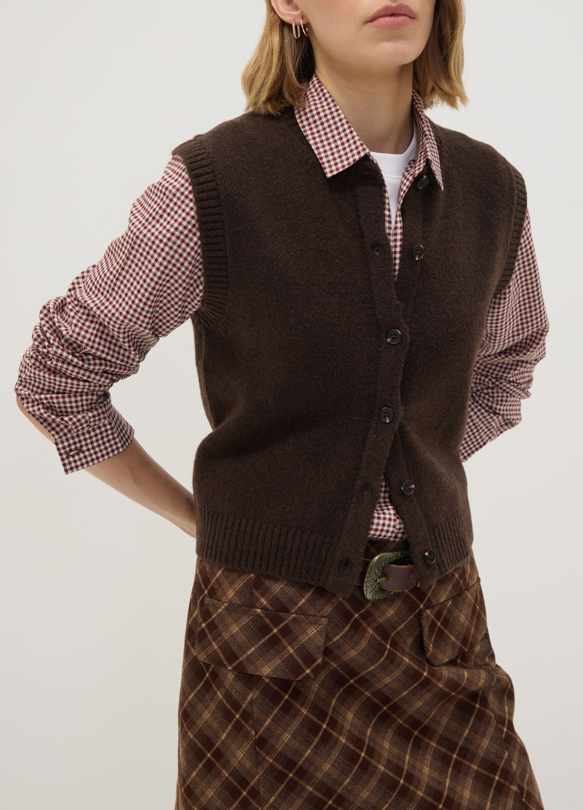 Brown stretch wool crew-neck gilet