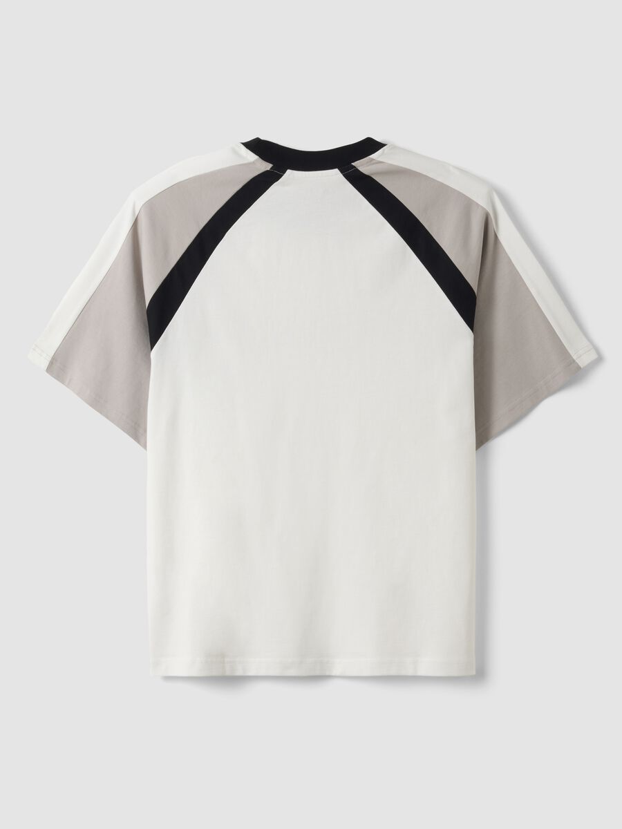 T-shirt bianca in puro cotone girocollo con scritta "Always Cooking"_2