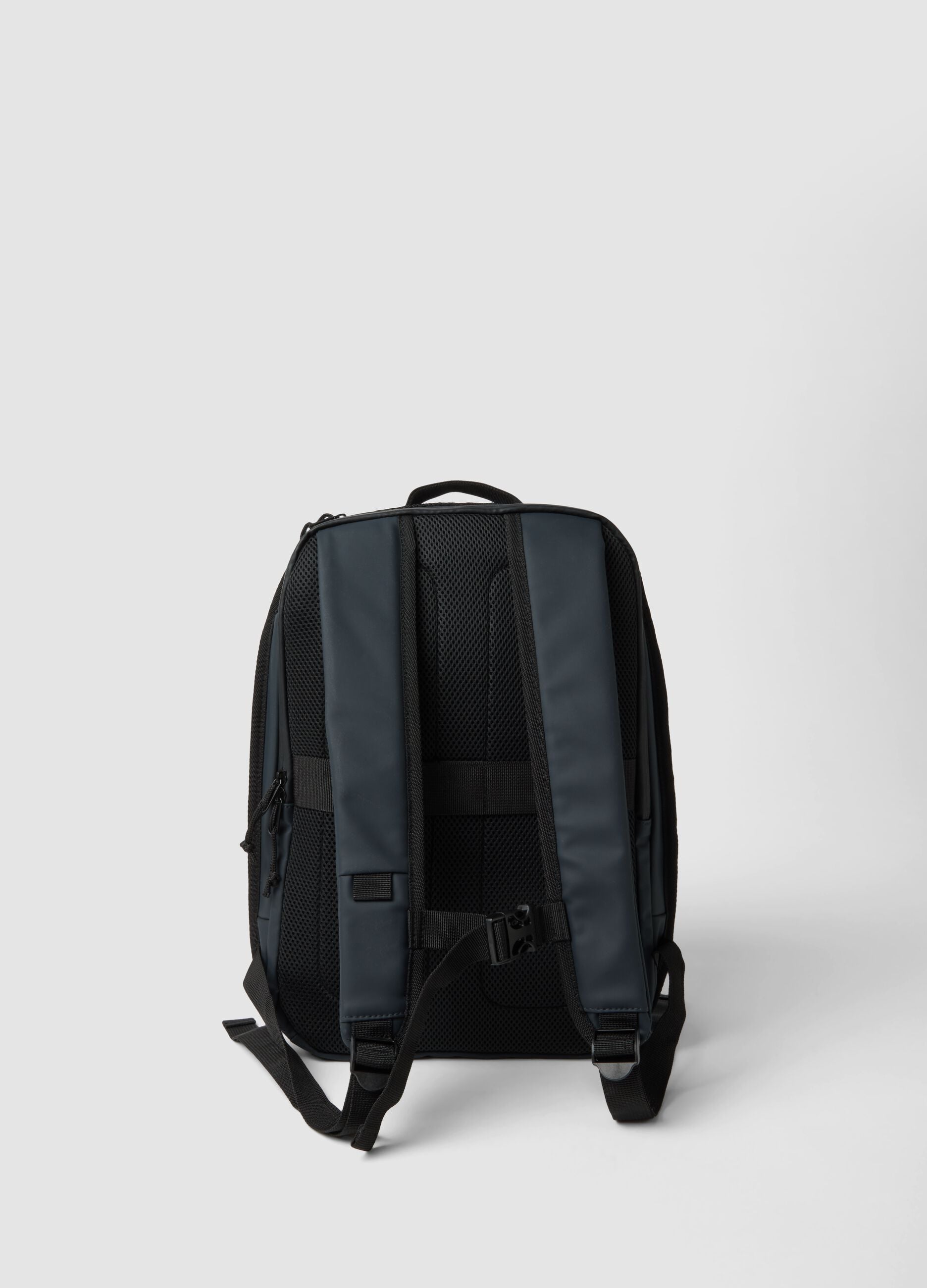 Blue anti-theft backpack with inner compartment and water-repellent zip