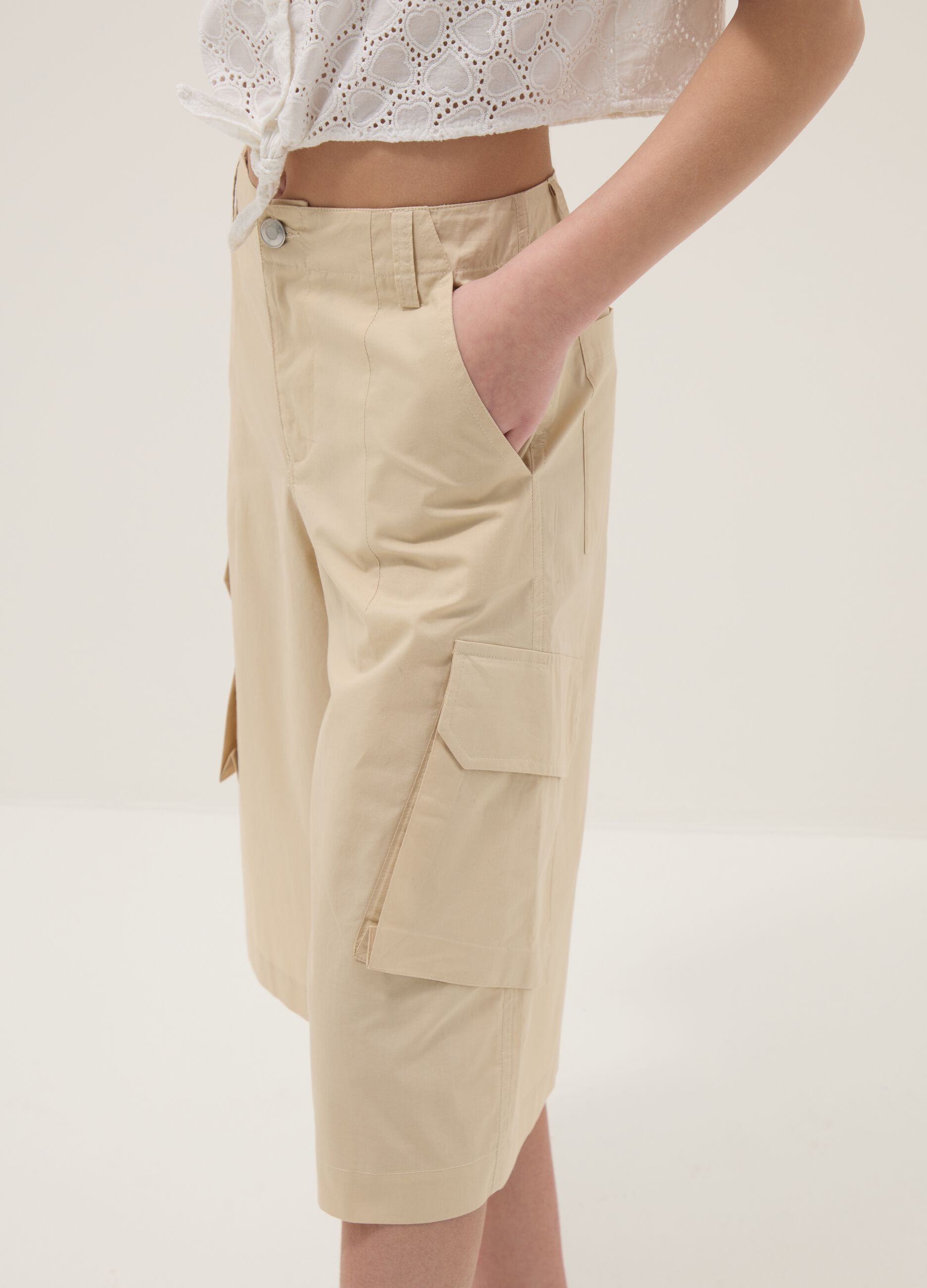 Girls' beige pure cotton cargo trousers, relaxed fit
