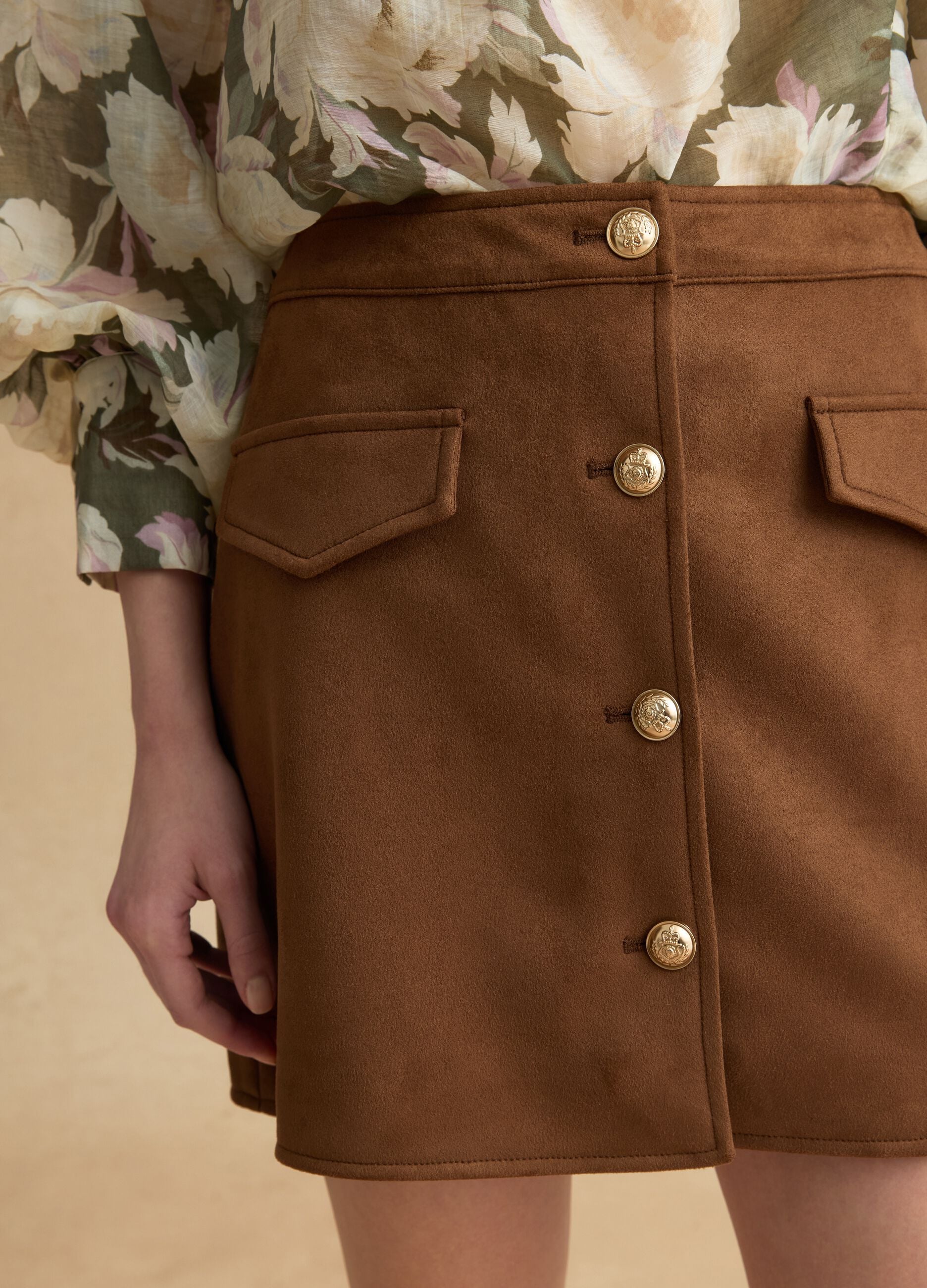 Brown regular fit mini skirt with gold buttons