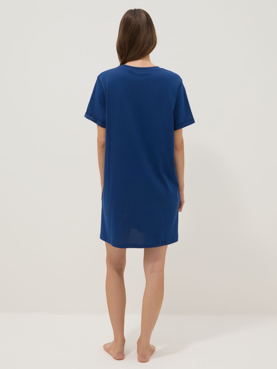 Camicia da notte blu in puro cotone organico con taschino_3