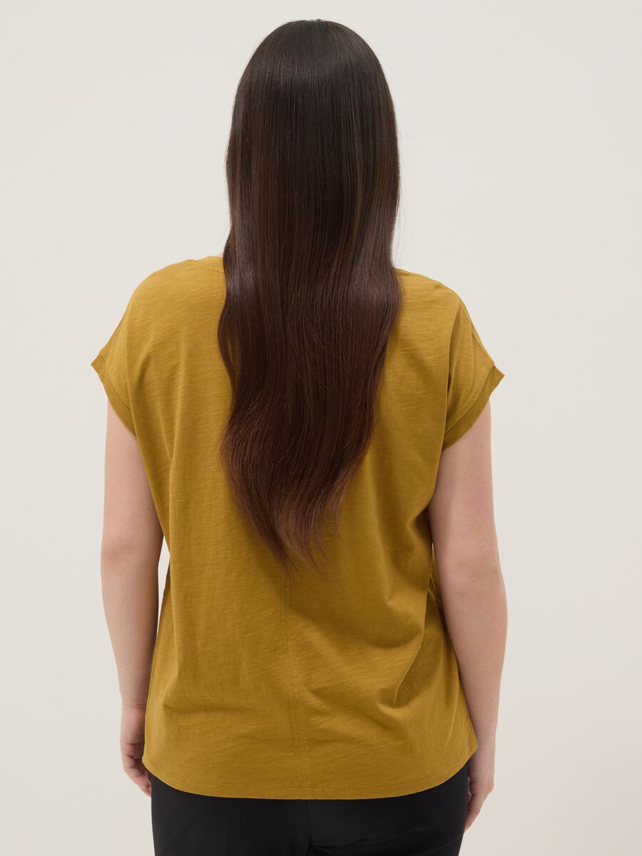Yellow pure cotton regular fit V-neck T-shirt_3