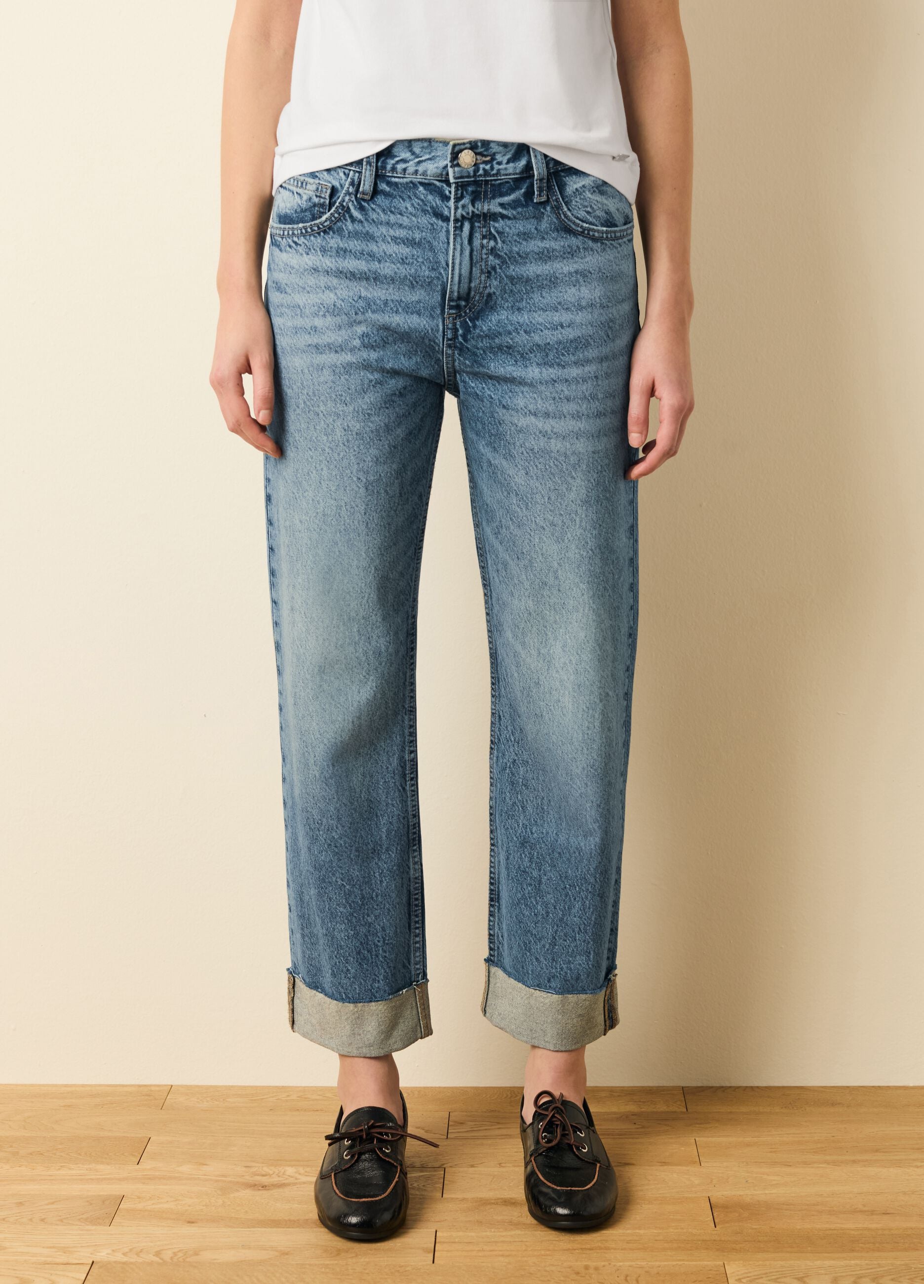 Relaxed-fit ankle jeans with turn-ups