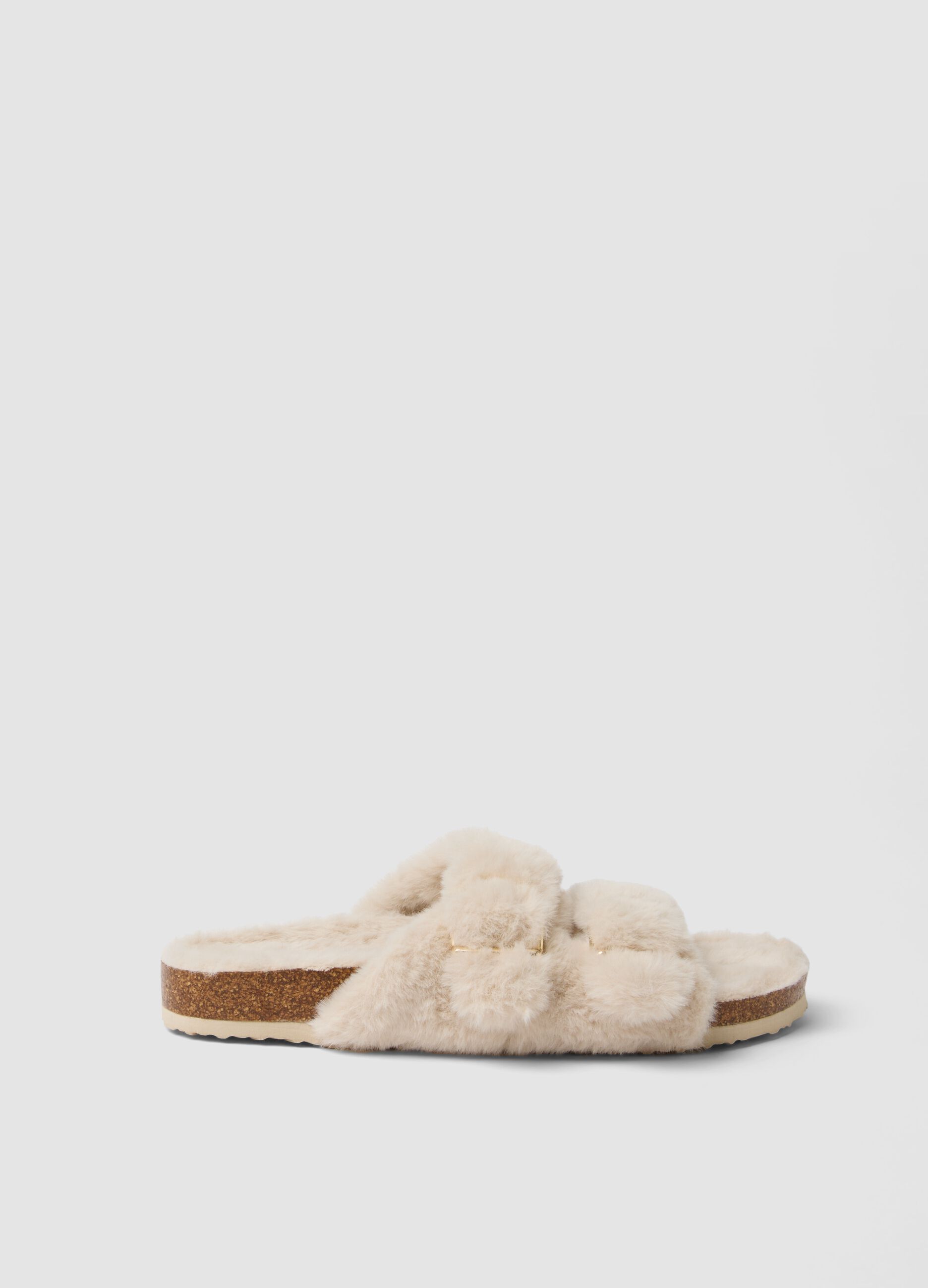 Pantofole beige aperte con fascia incrociata e fibbia