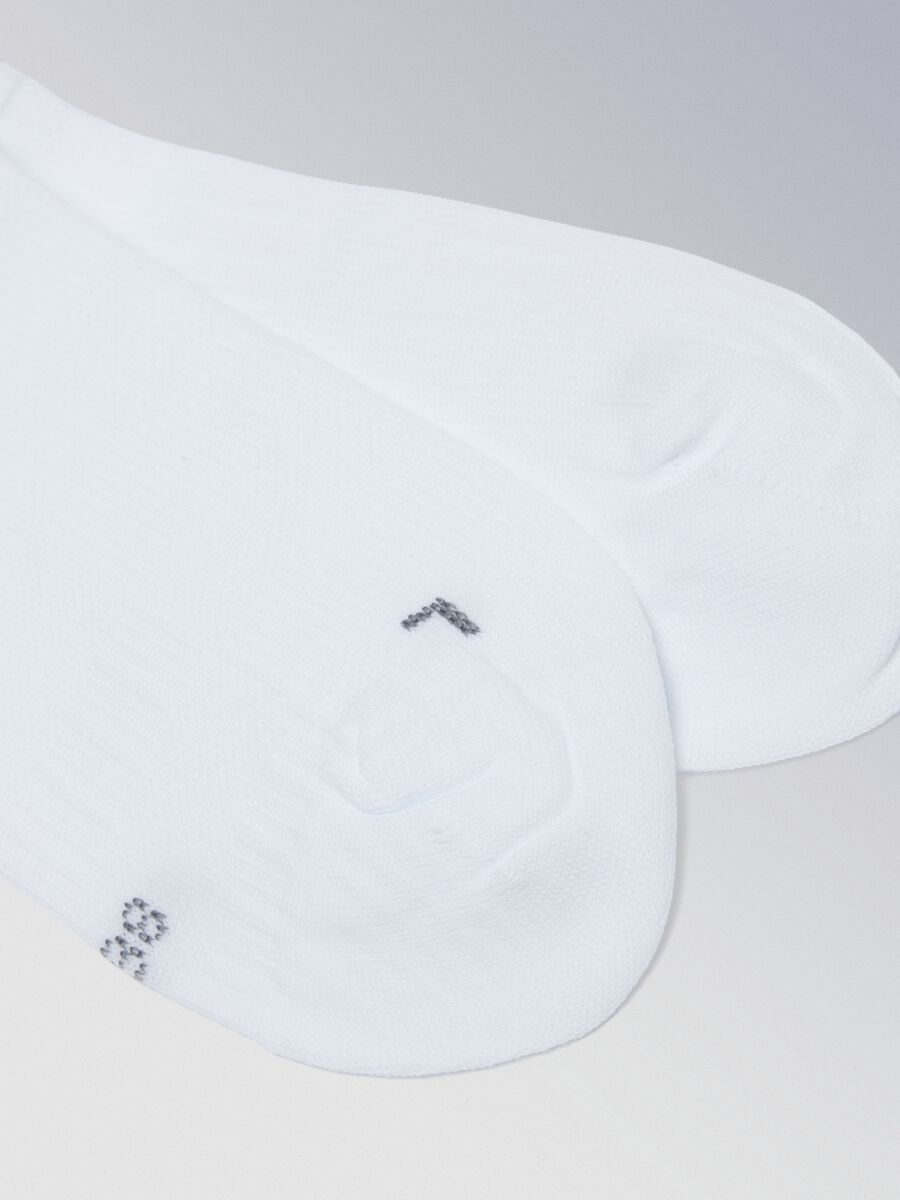 2-pack of ALTAVIA COURT breathable sports socks in stretch fabric_2