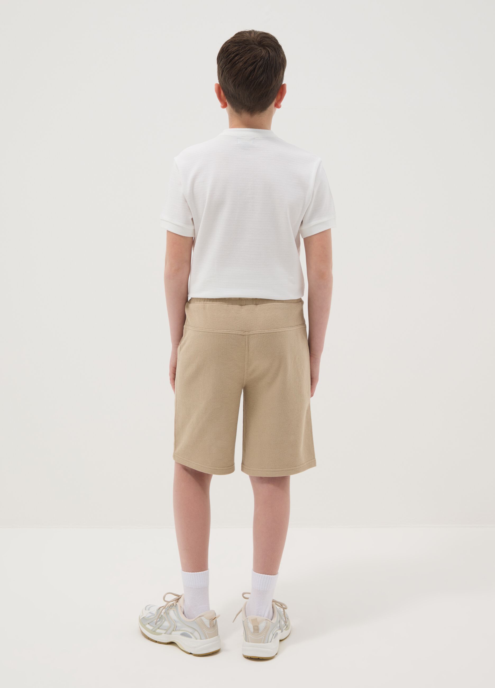 Pantaloncini in puro cotone beige da ragazzo regular fit