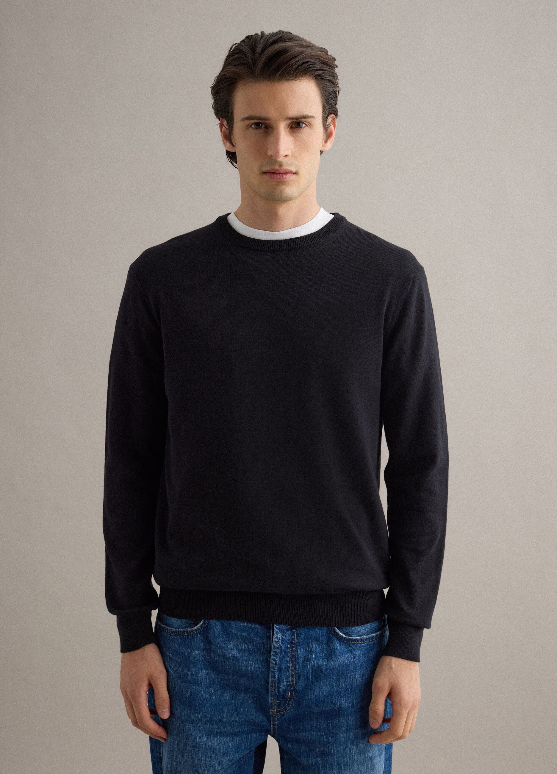 Black sweater in pure cotton