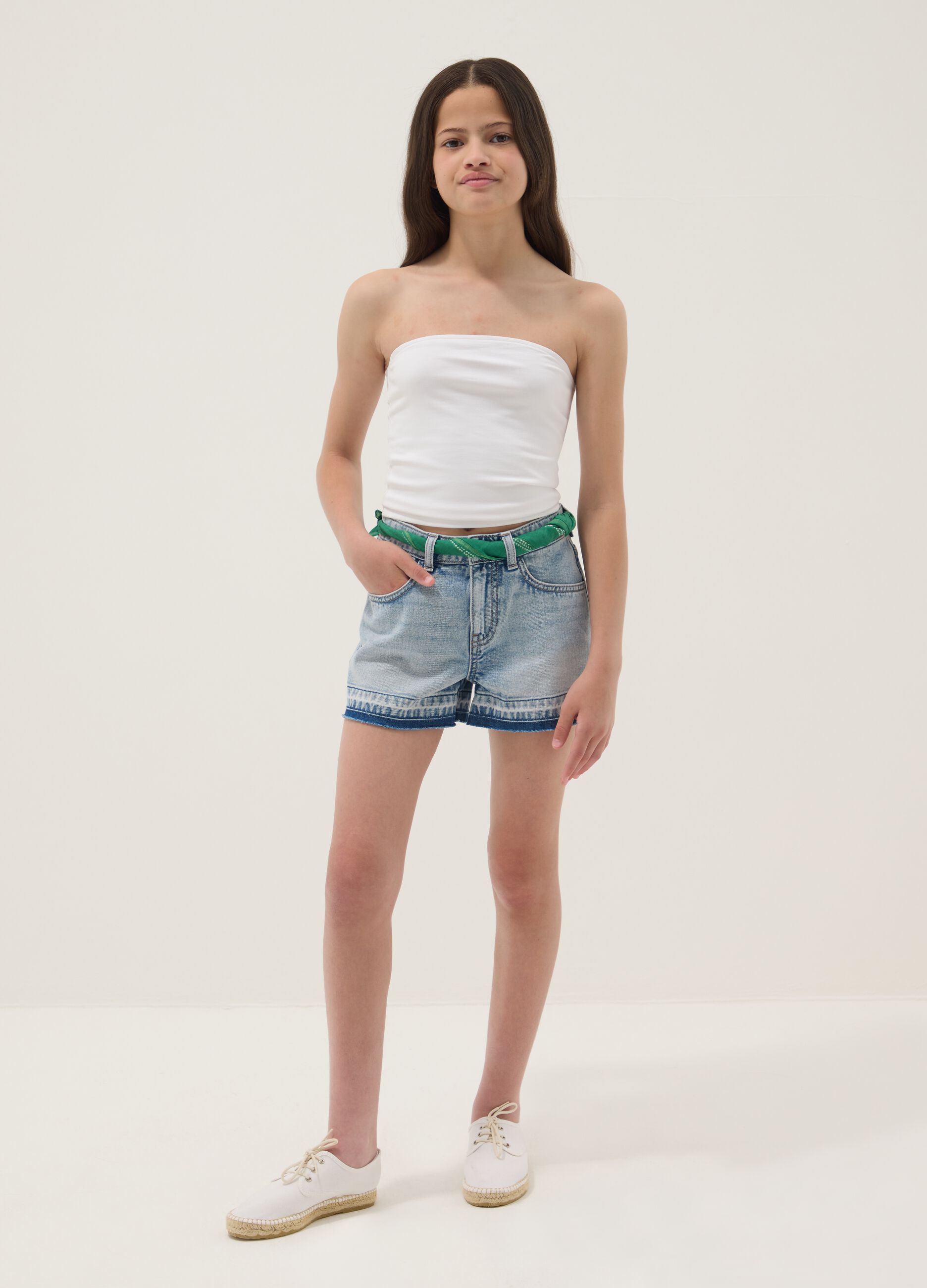 Blue pure cotton denim shorts for girls &ndash; straight fit