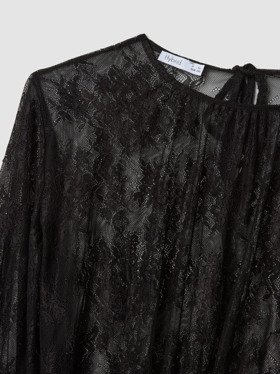 Blusa nera in tessuto elasticizzato con pizzo trasparente regular fit_5