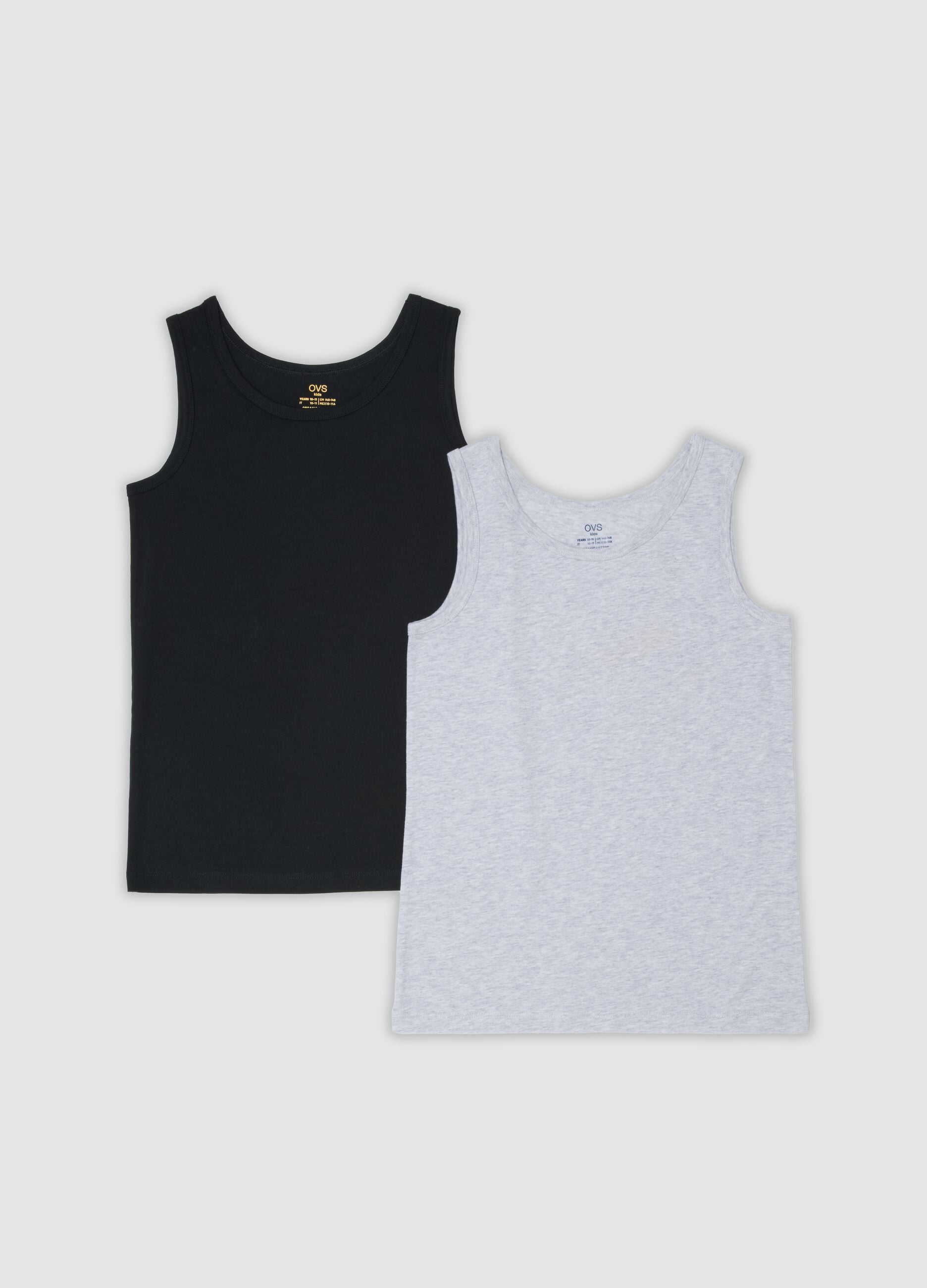 2-pack boys&rsquo; grey and black organic cotton vests