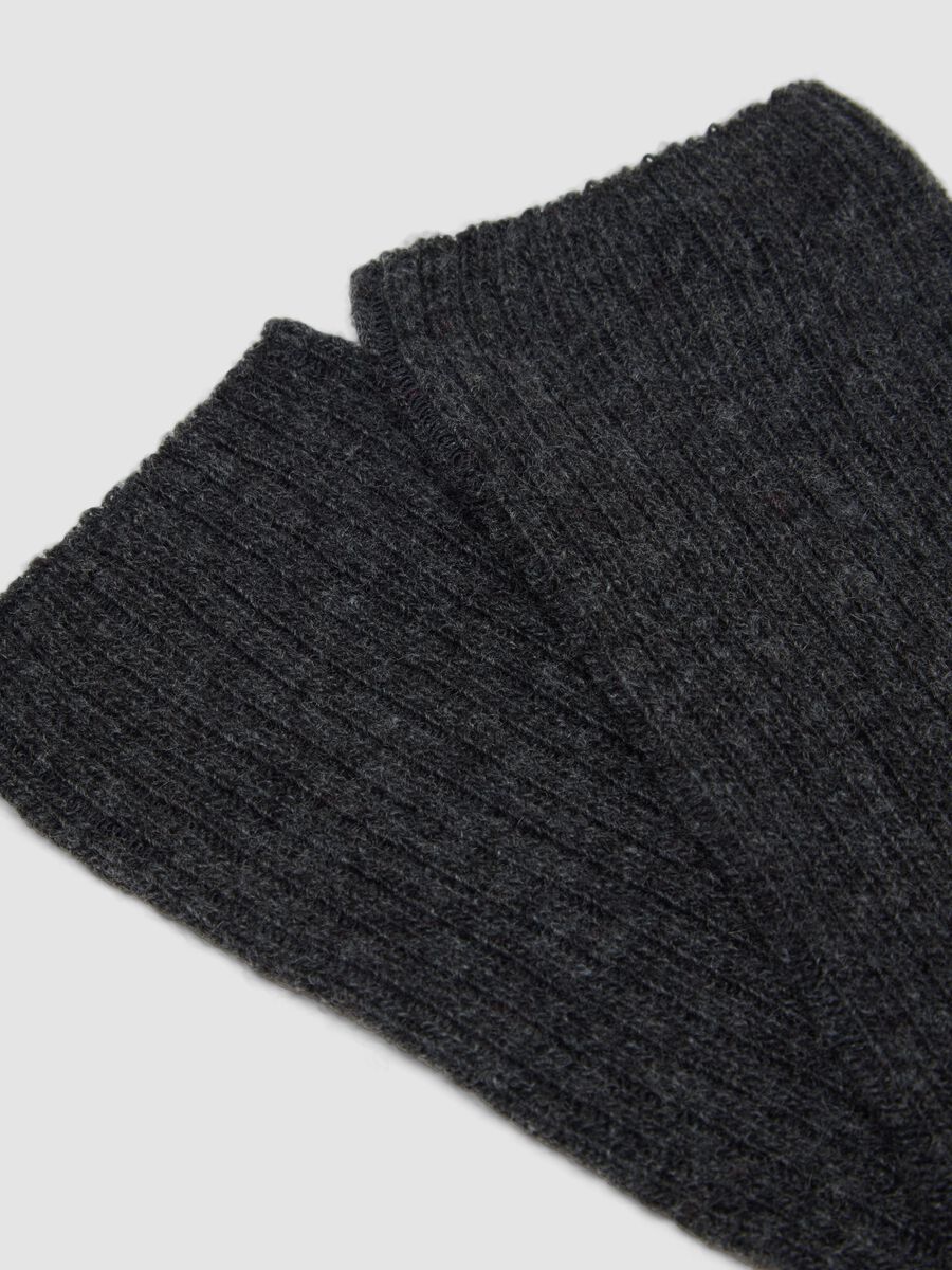 Calzini grigi a costine in lana, viscosa e cashmere elasticizzato_2