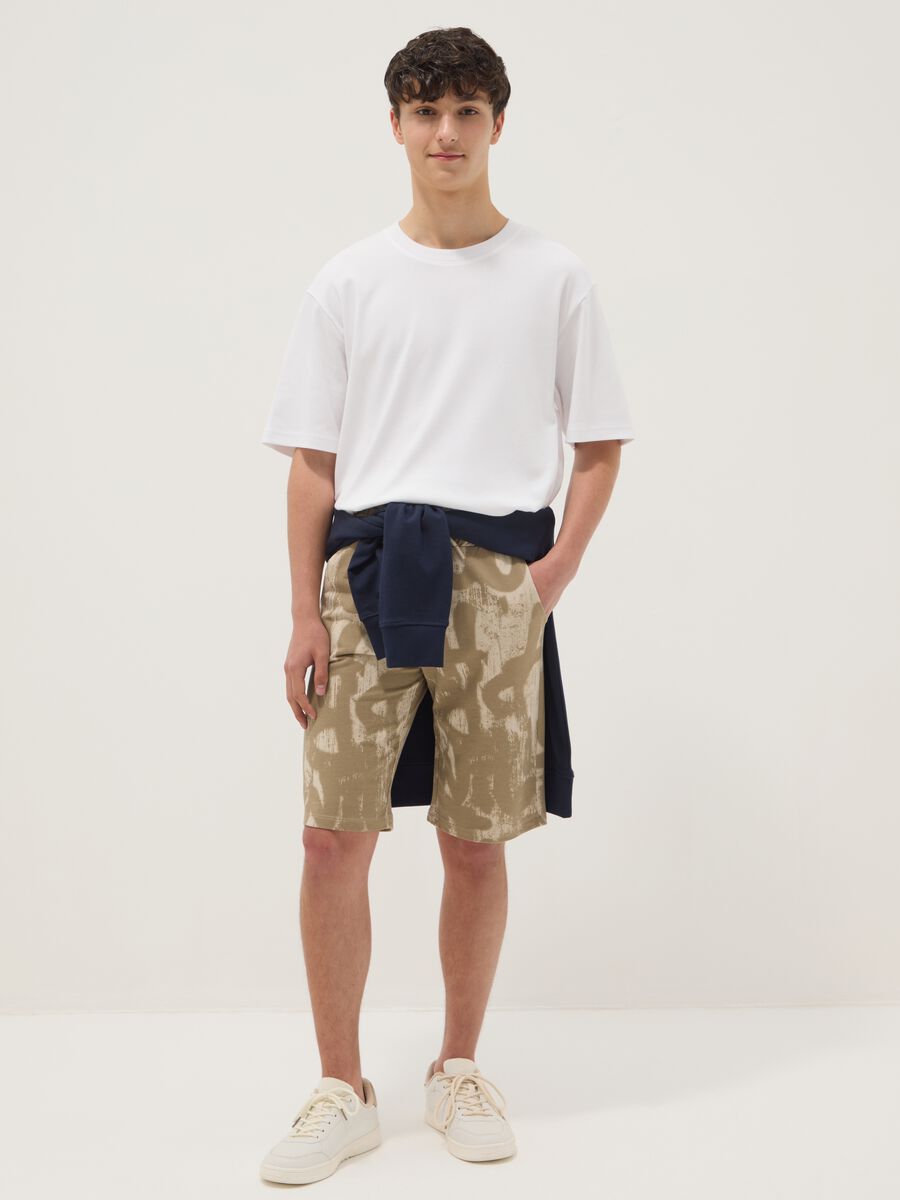 Shorts in puro cotone con stampa beige da ragazzo regular fit_0