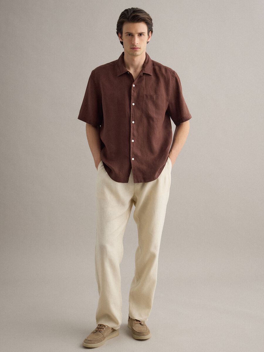 Camicia a maniche corte in puro lino marrone regular fit_2