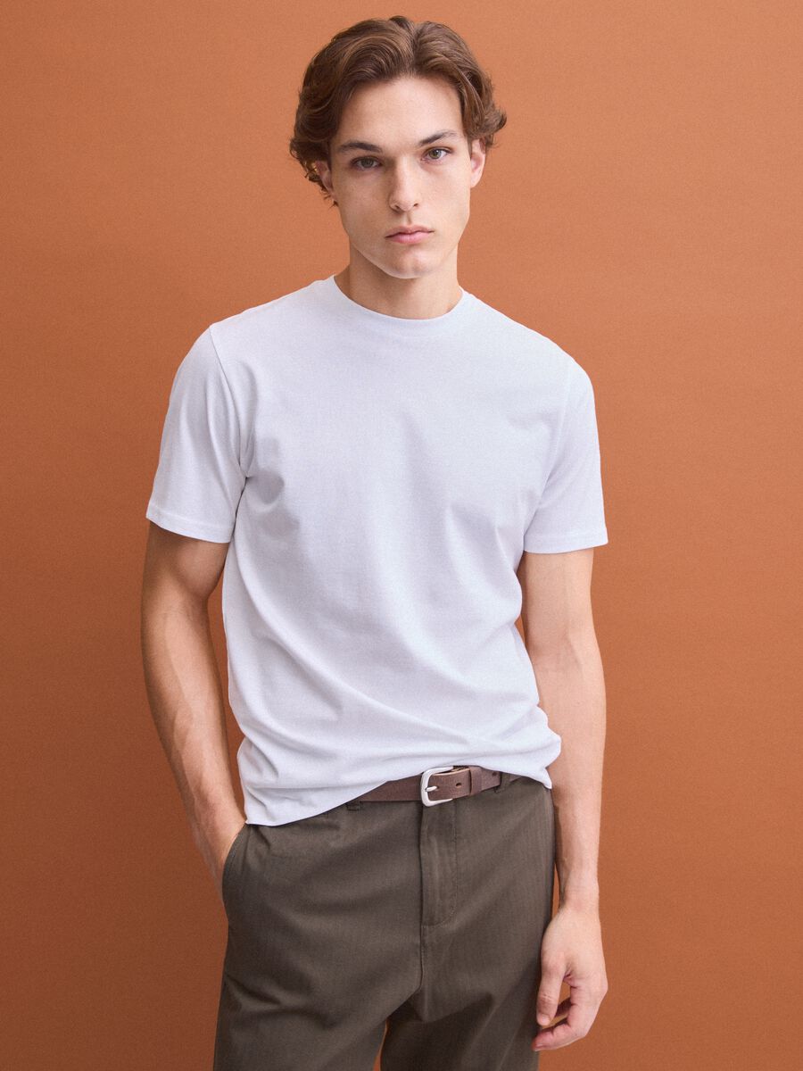 T-shirt bianca in puro cotone a girocollo regular fit_0