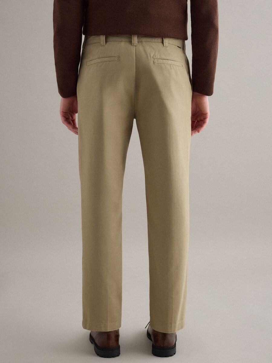 Regular fit straight beige chino trousers in pure cotton twill_2