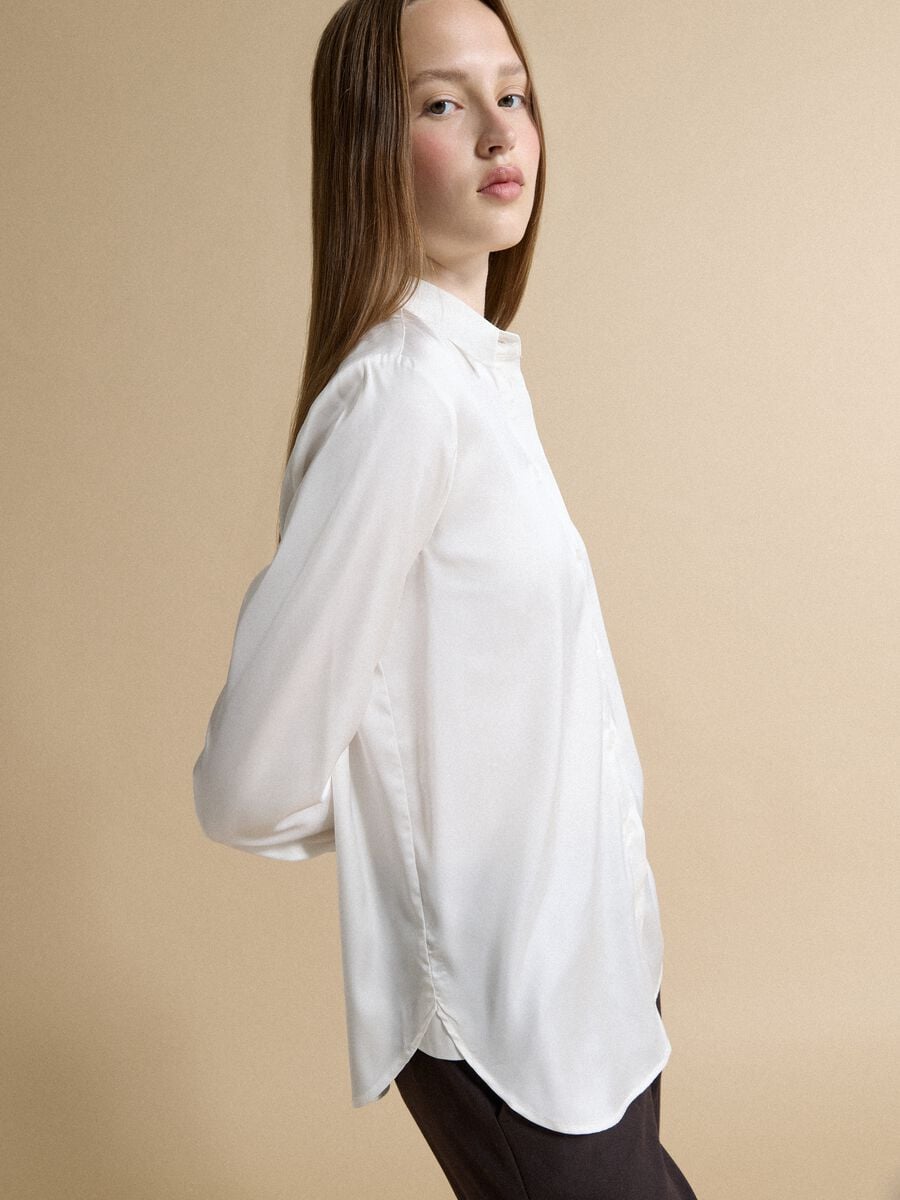 White stretch-fabric shirt with classic collar, regular fit_0
