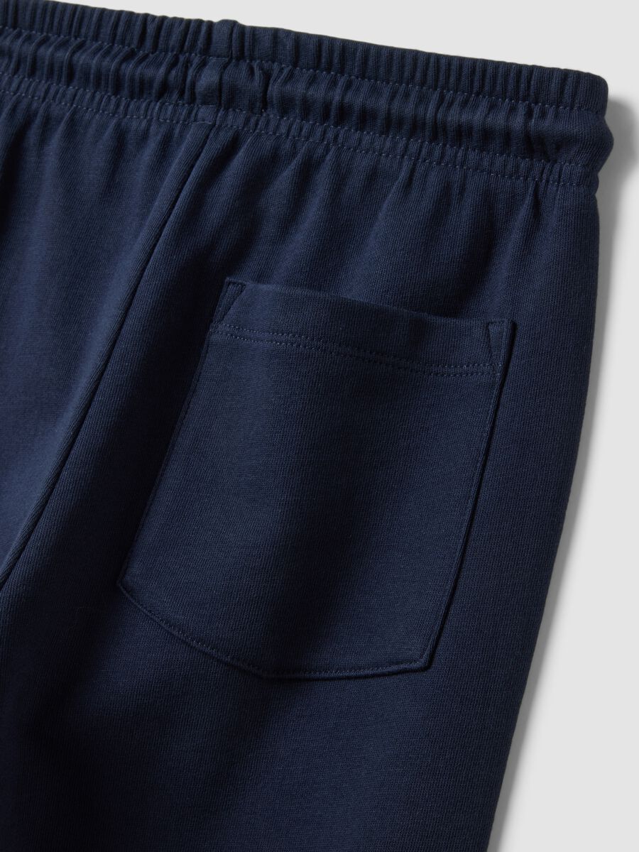 Navy blue organic cotton regular-fit joggers for boys_3