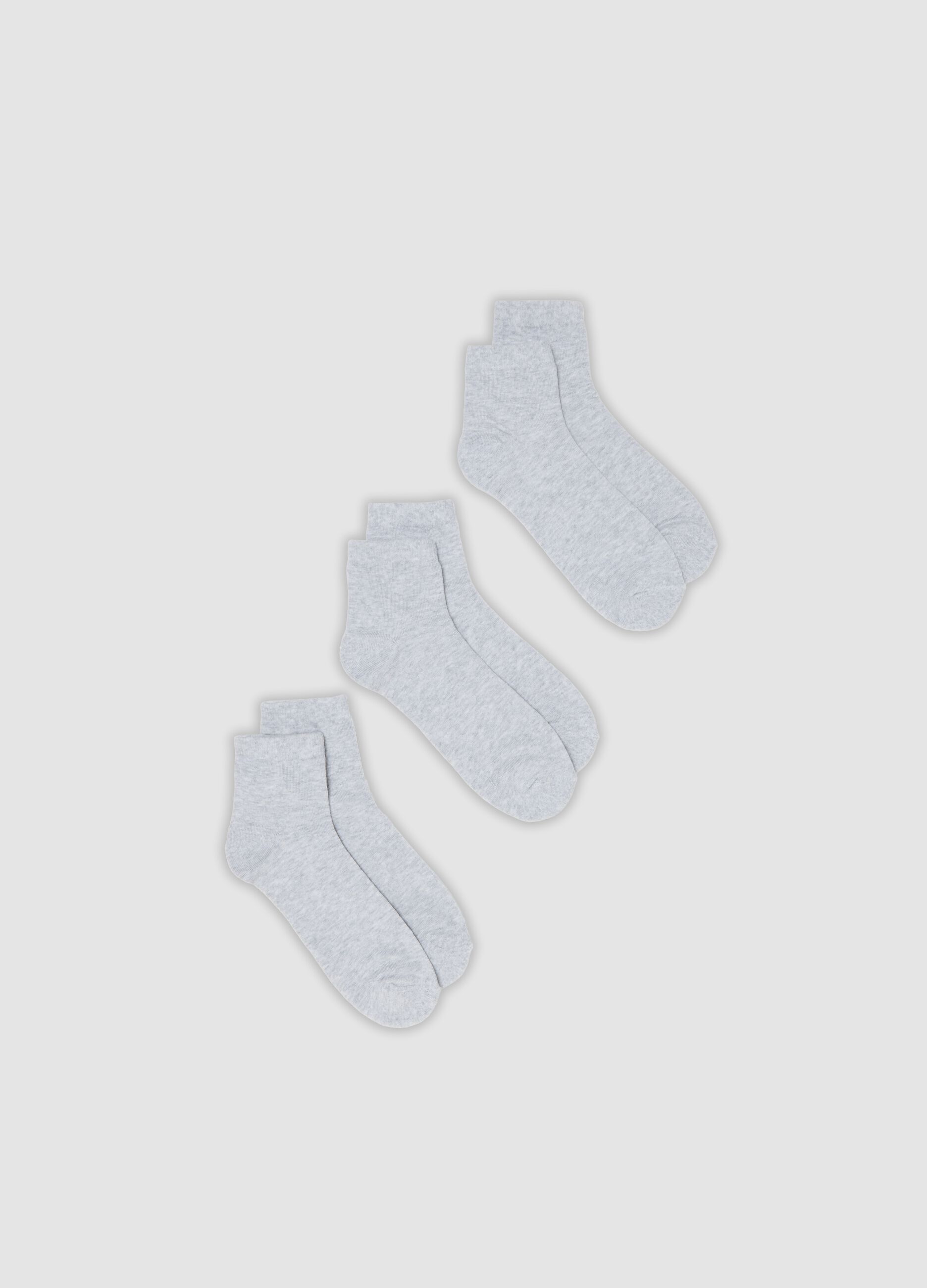 3-pack of grey organic cotton ankle sports socks