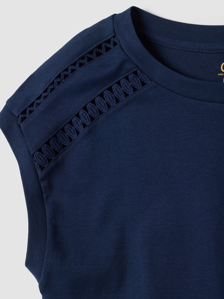 Blue pure cotton T-shirt with perforated inserts_5