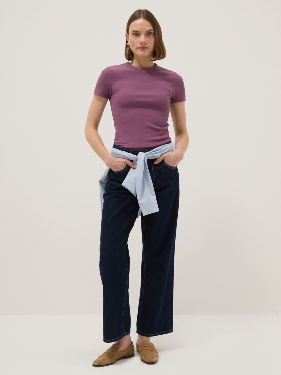 T-shirt fitted a maniche corte in cotone elasticizzato viola_2