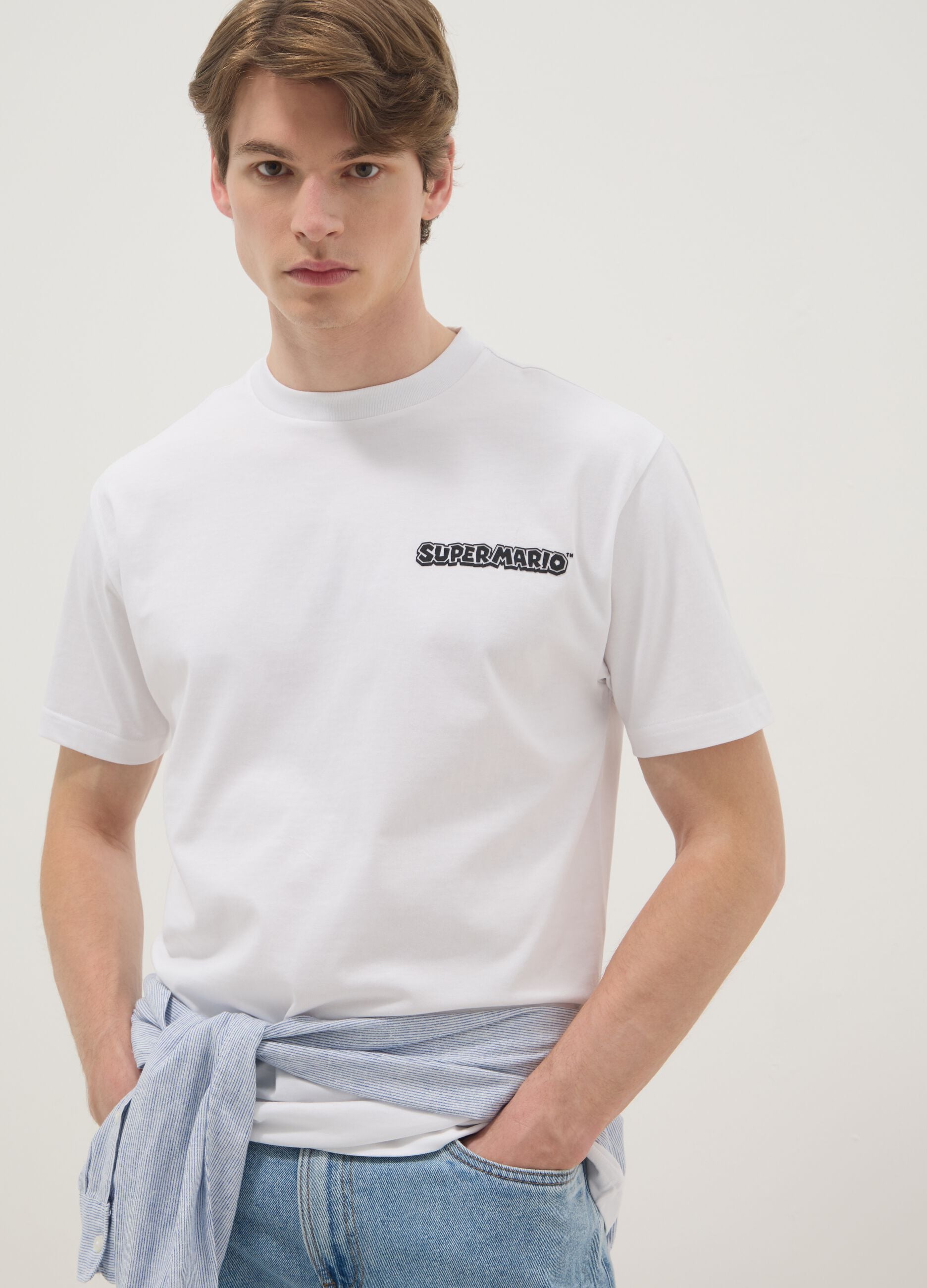 White regular fit pure cotton T-shirt with Super Mario print