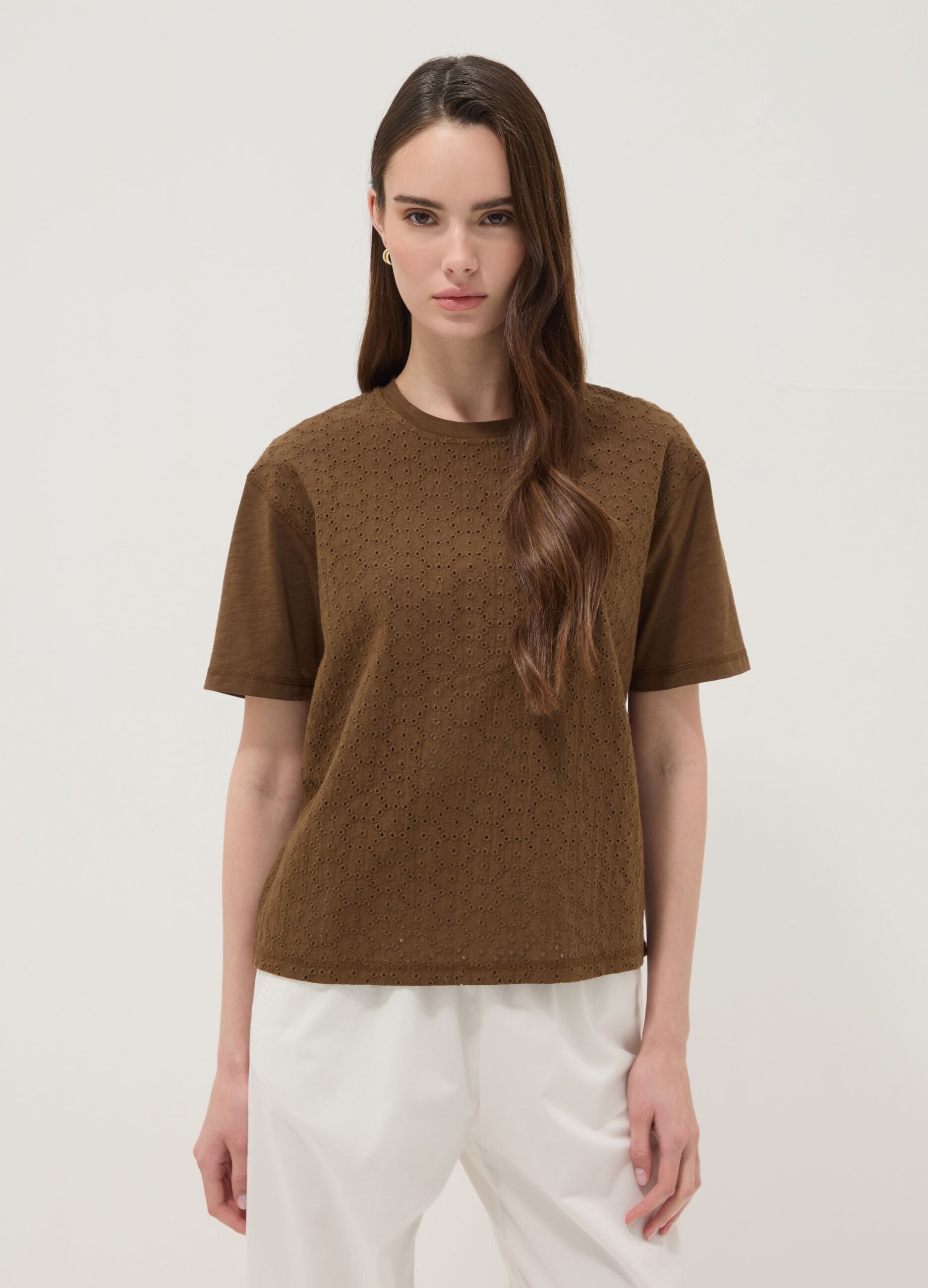Brown pure cotton T-shirt with broderie anglaise embroidery