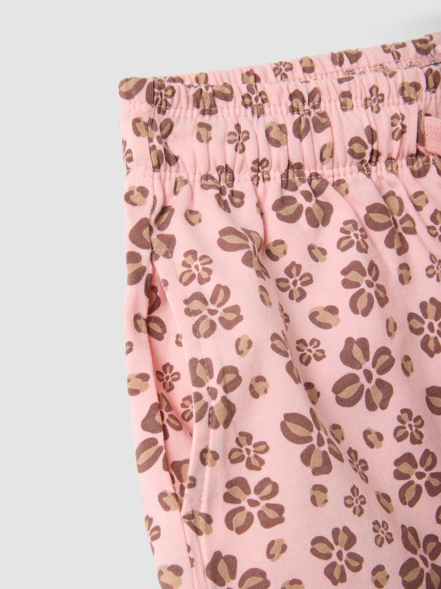 Pink pure cotton shorts with floral print_3