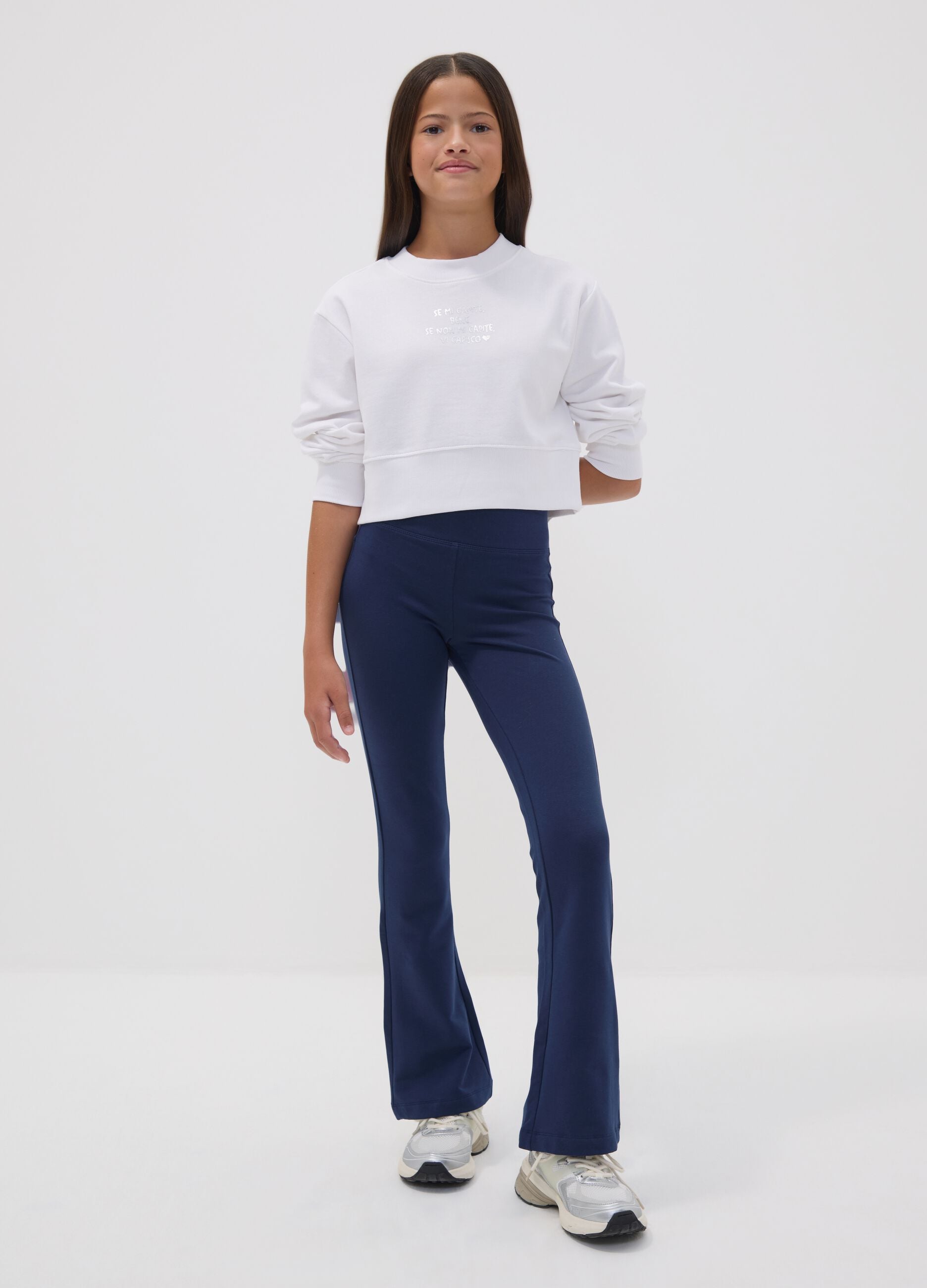 Girls&rsquo; blue flared trousers in stretch organic cotton