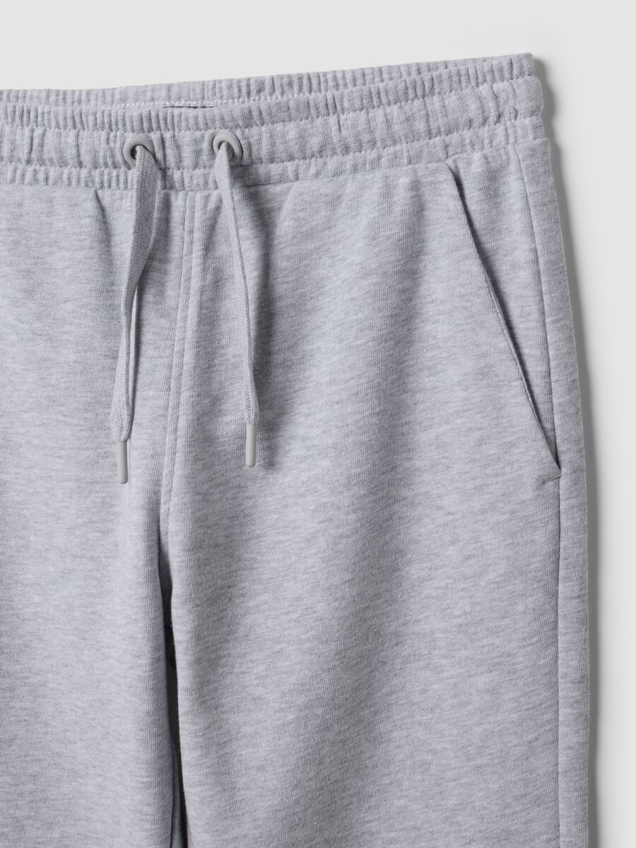 Grey joggers in pure organic cotton with drawstring for boys_6