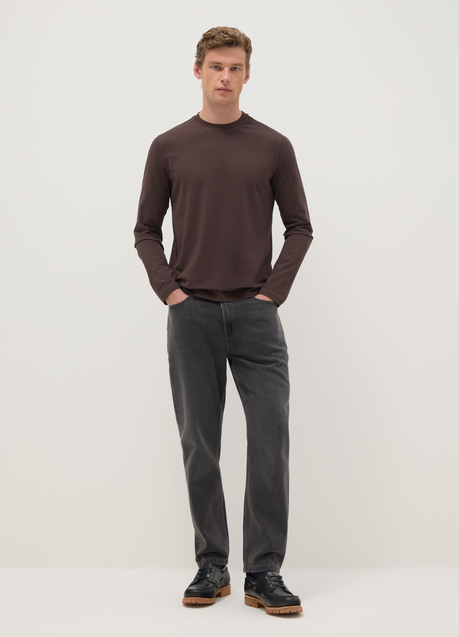 Regular fit stretchy cotton long sleeve brown t-shirt