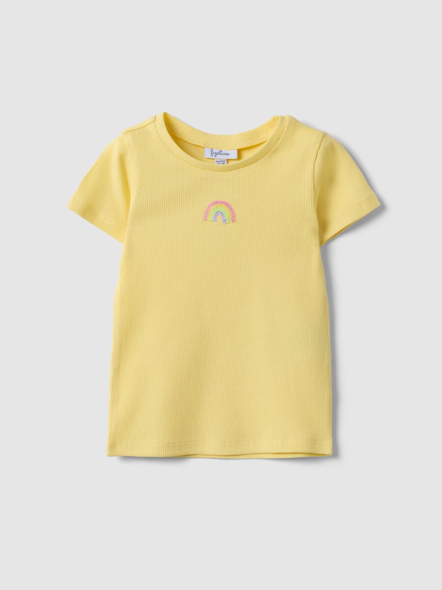 T-shirt in cotone elasticizzato gialla da bimba con arcobaleno_0