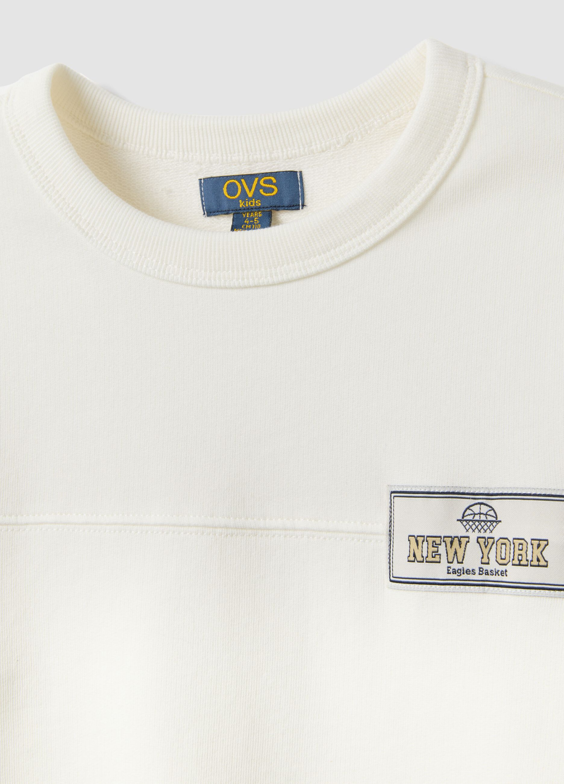 White relaxed-fit pure organic cotton sweatshirt with print for boys