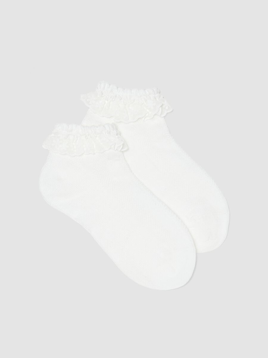 White short cotton socks with frills for girls_0