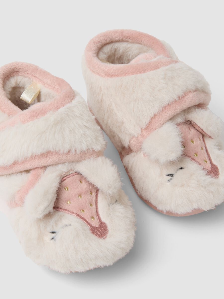 Pink animal motif slippers for baby girls and toddlers_1