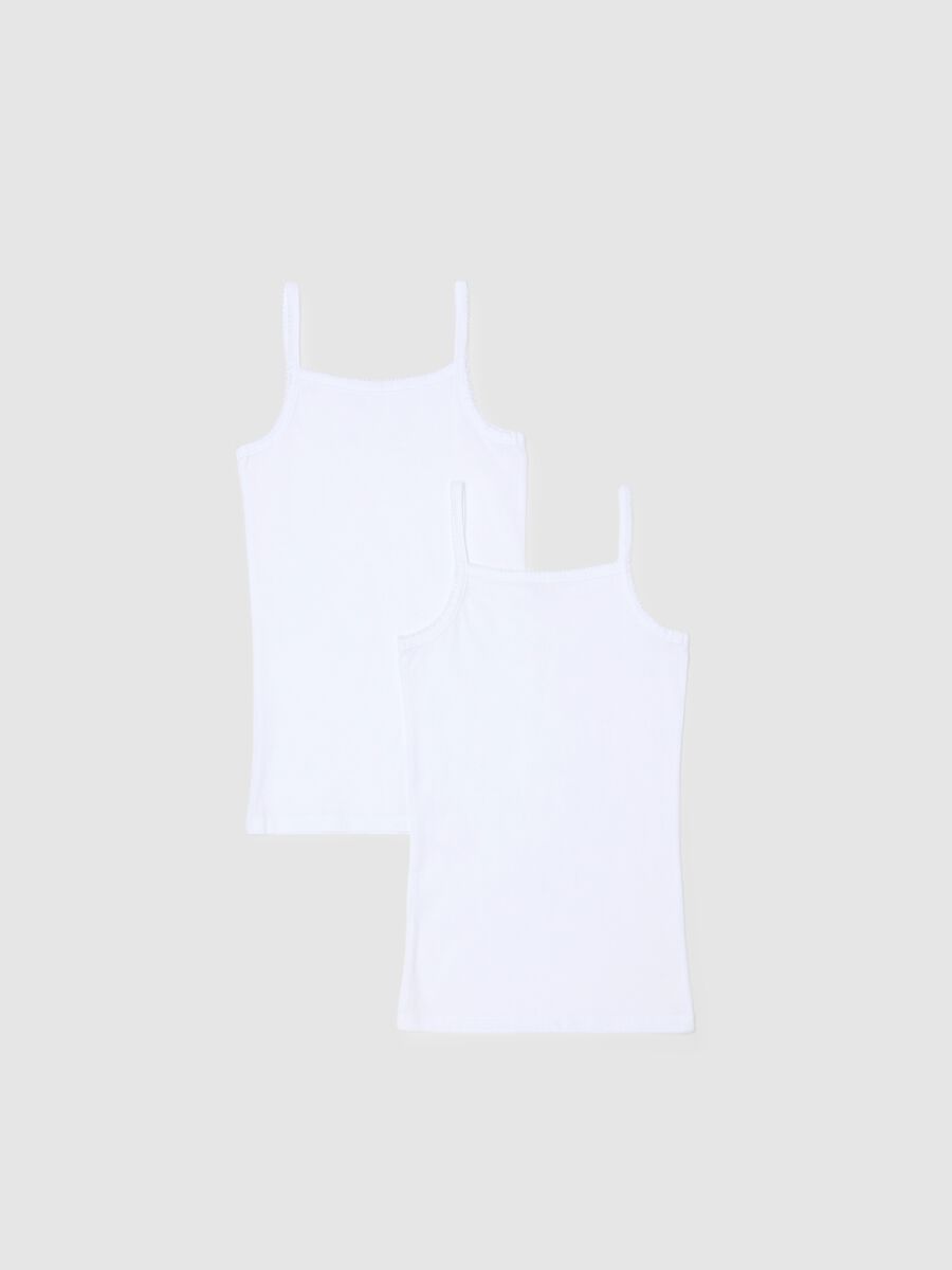 Pack of white girl's vests in pure cotton regular fit_1