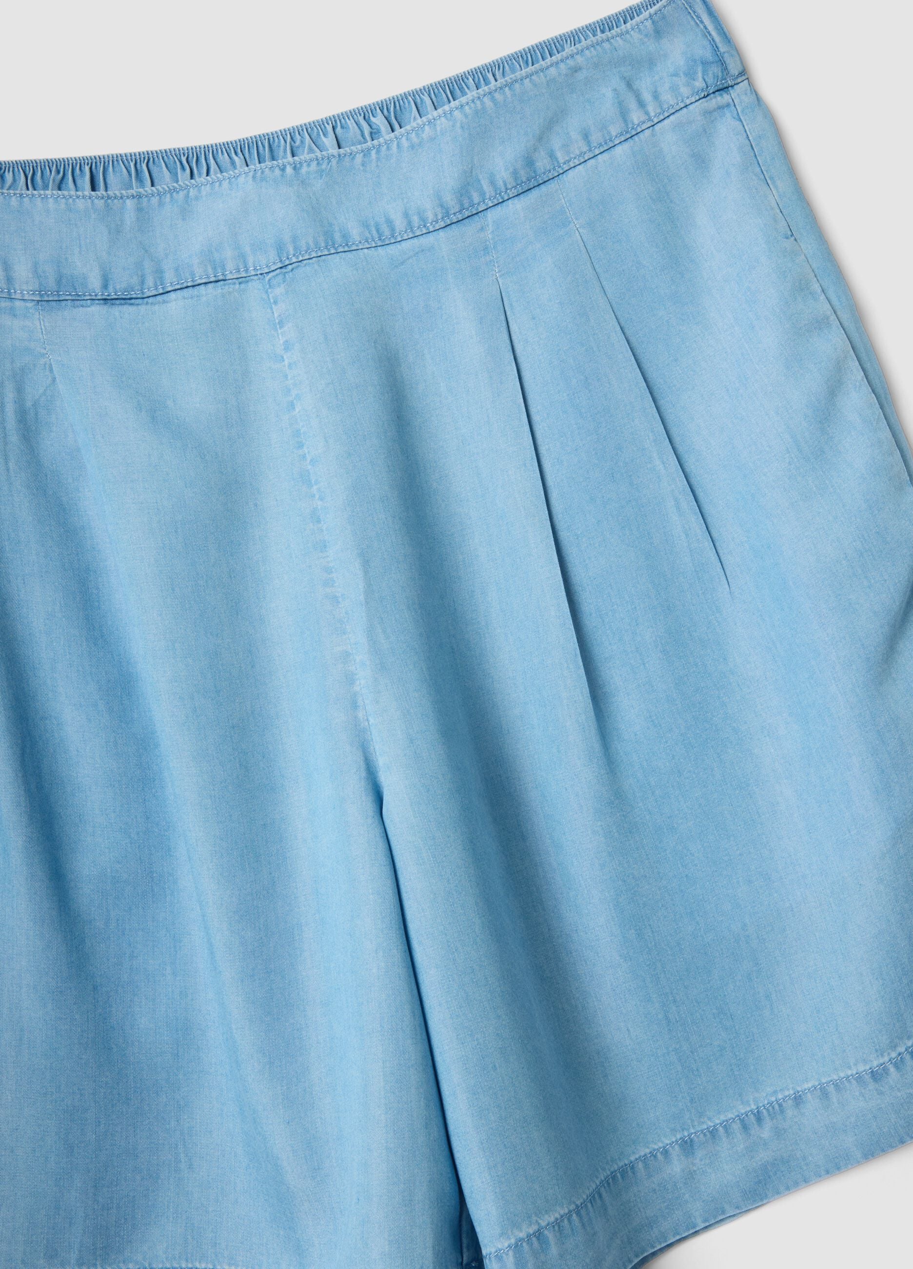 Light blue pure lyocell shorts with elasticated waist, relaxed fit