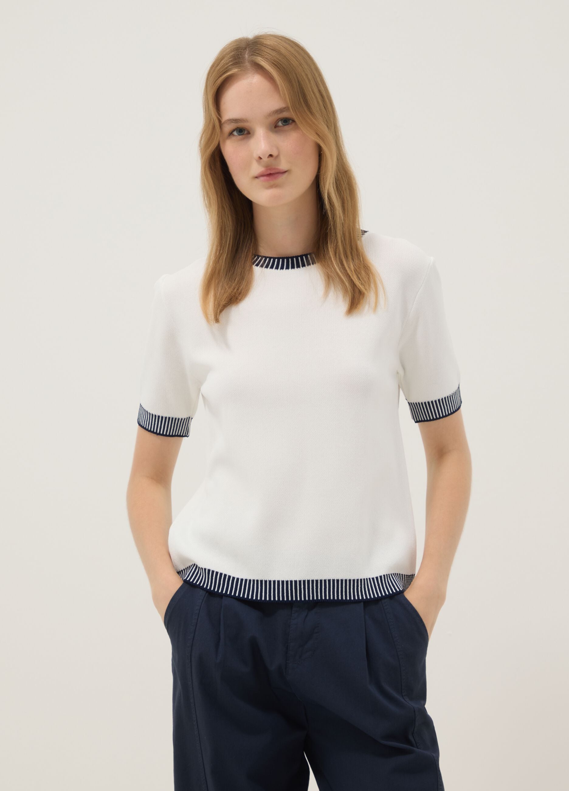 White viscose-blend T-shirt with contrast trims